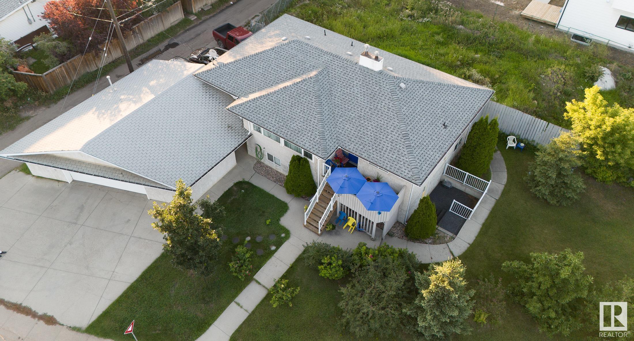 107 Av Nw Unit 14904 Ave, Edmonton, AB T5P 4Z2