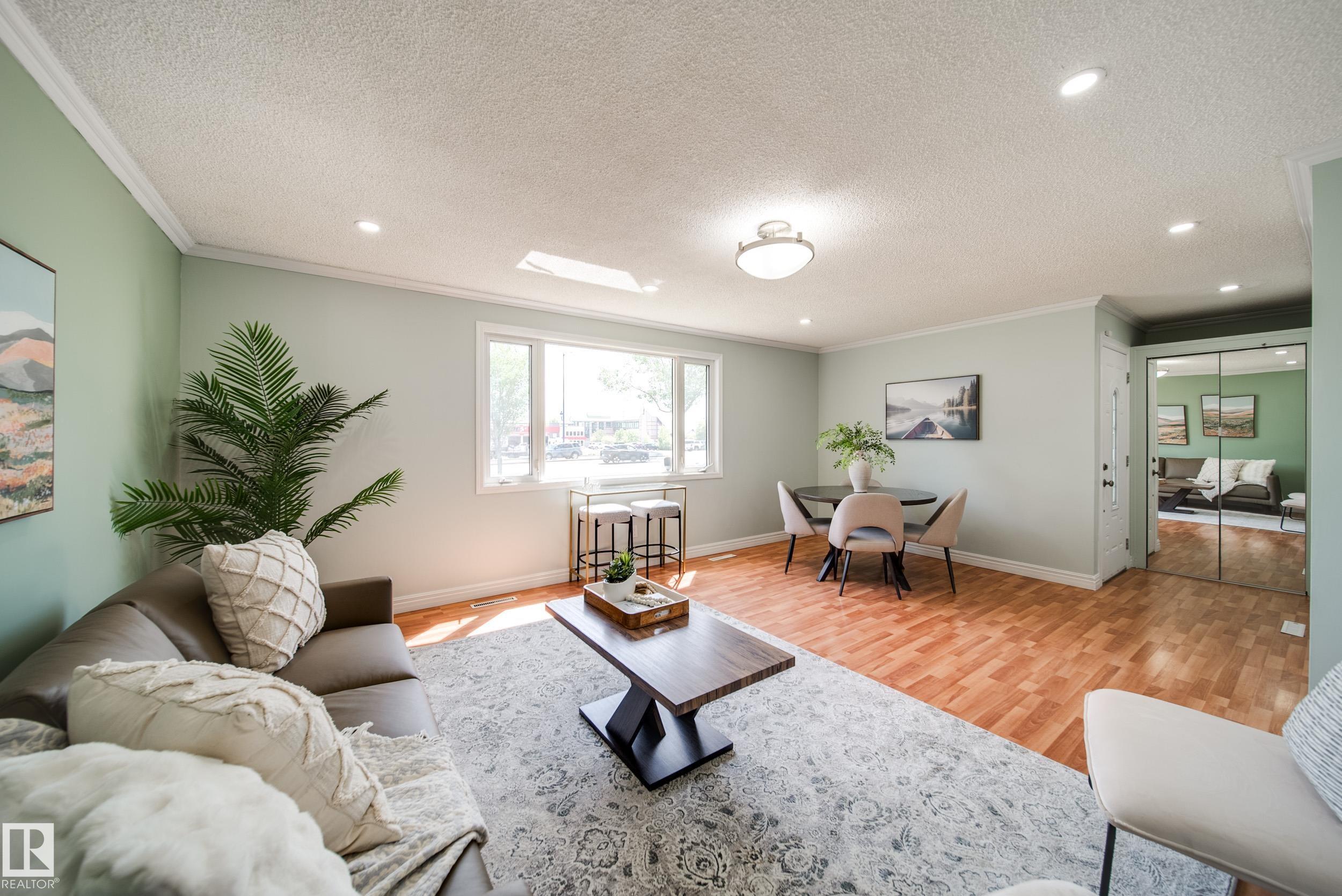13004 Fort Rd NW, Edmonton, AB T5A 1B8