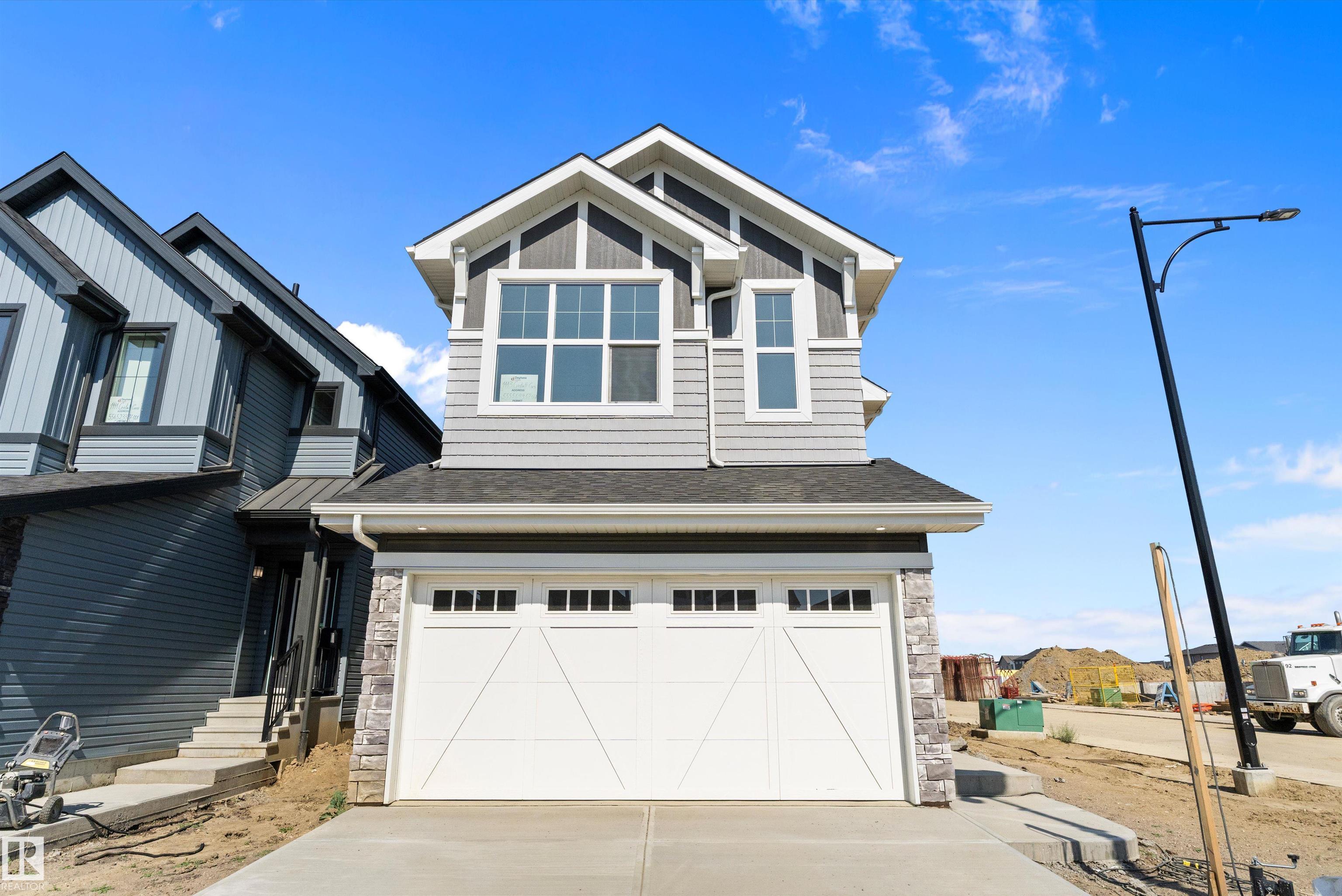 1113 Cristall Cres SW, Edmonton, AB T6W 2Z1