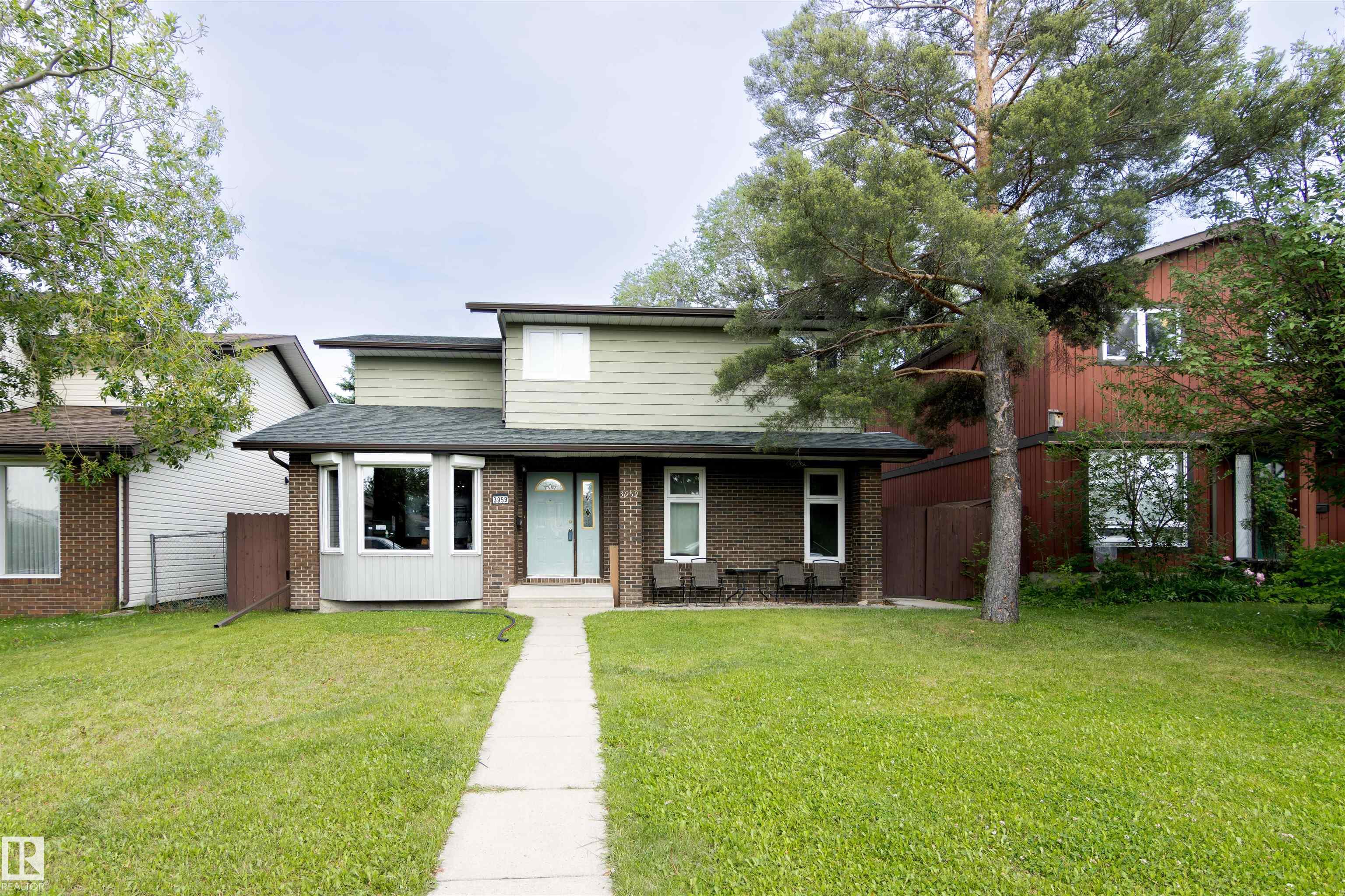 55 St Nw Unit 3959 St, Edmonton, AB T6L 1C1