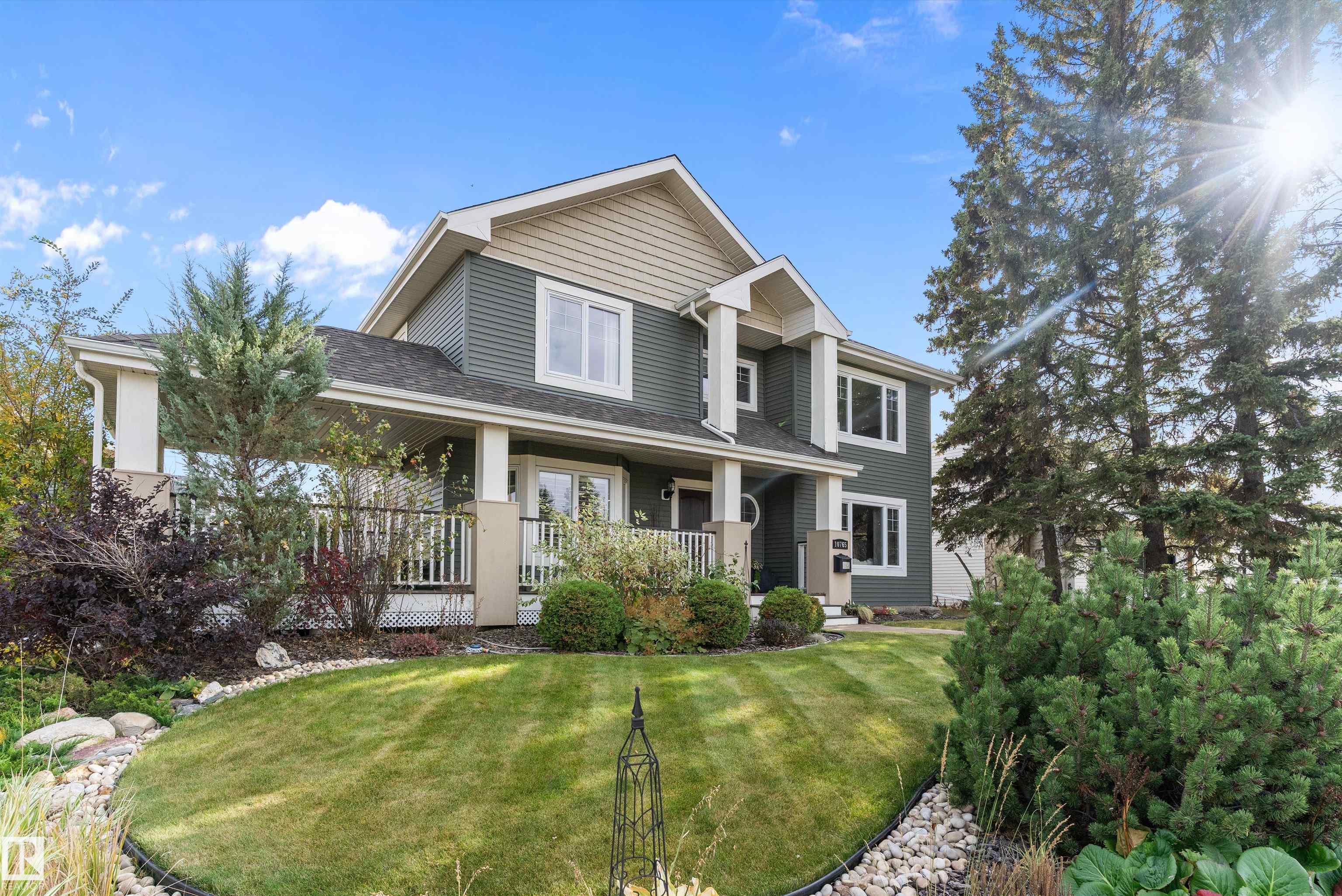 65 St Nw Unit 10765 St, Edmonton, AB T6A 2P3