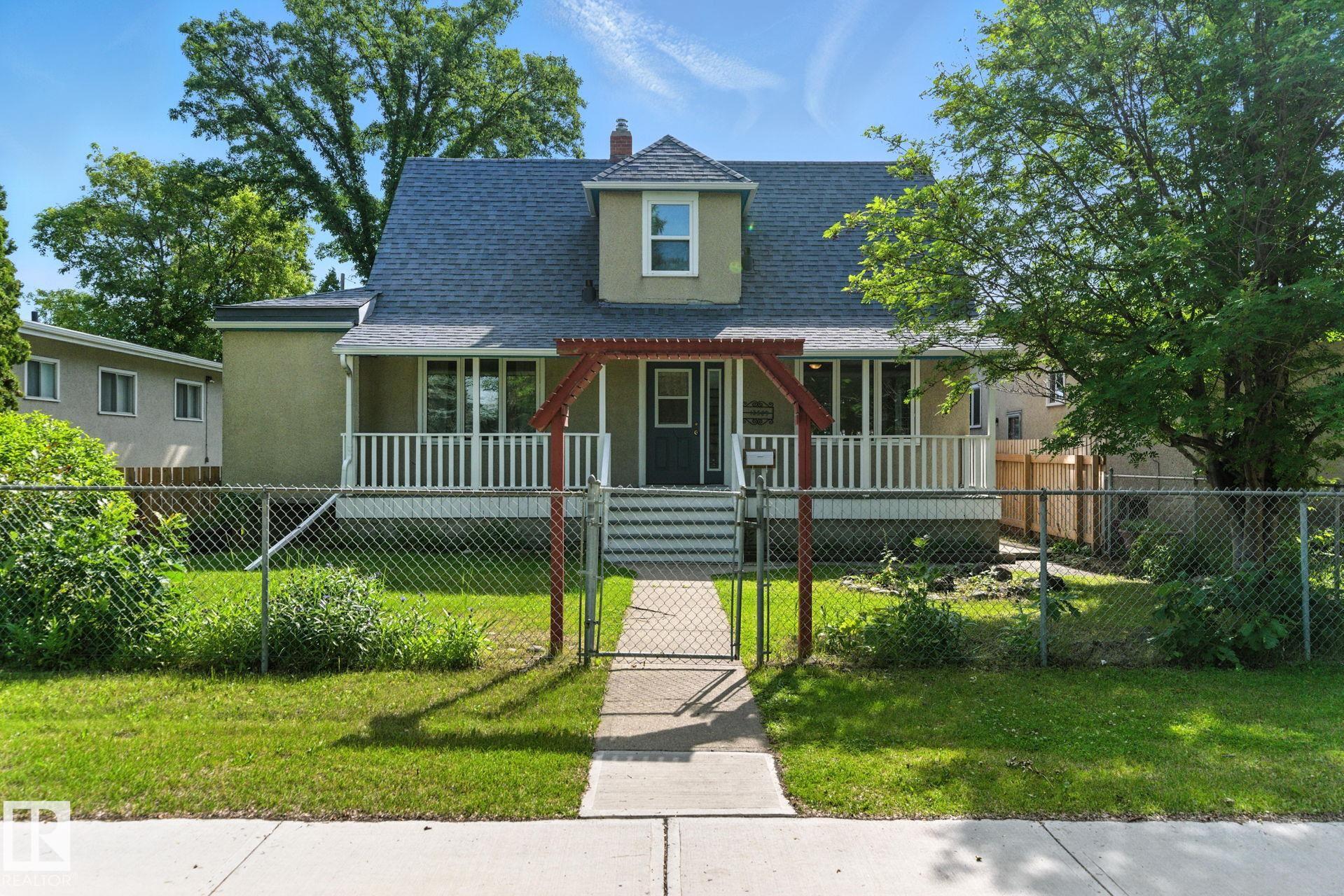81 St Nw Unit 12509 St, Edmonton, AB T5B 2T8
