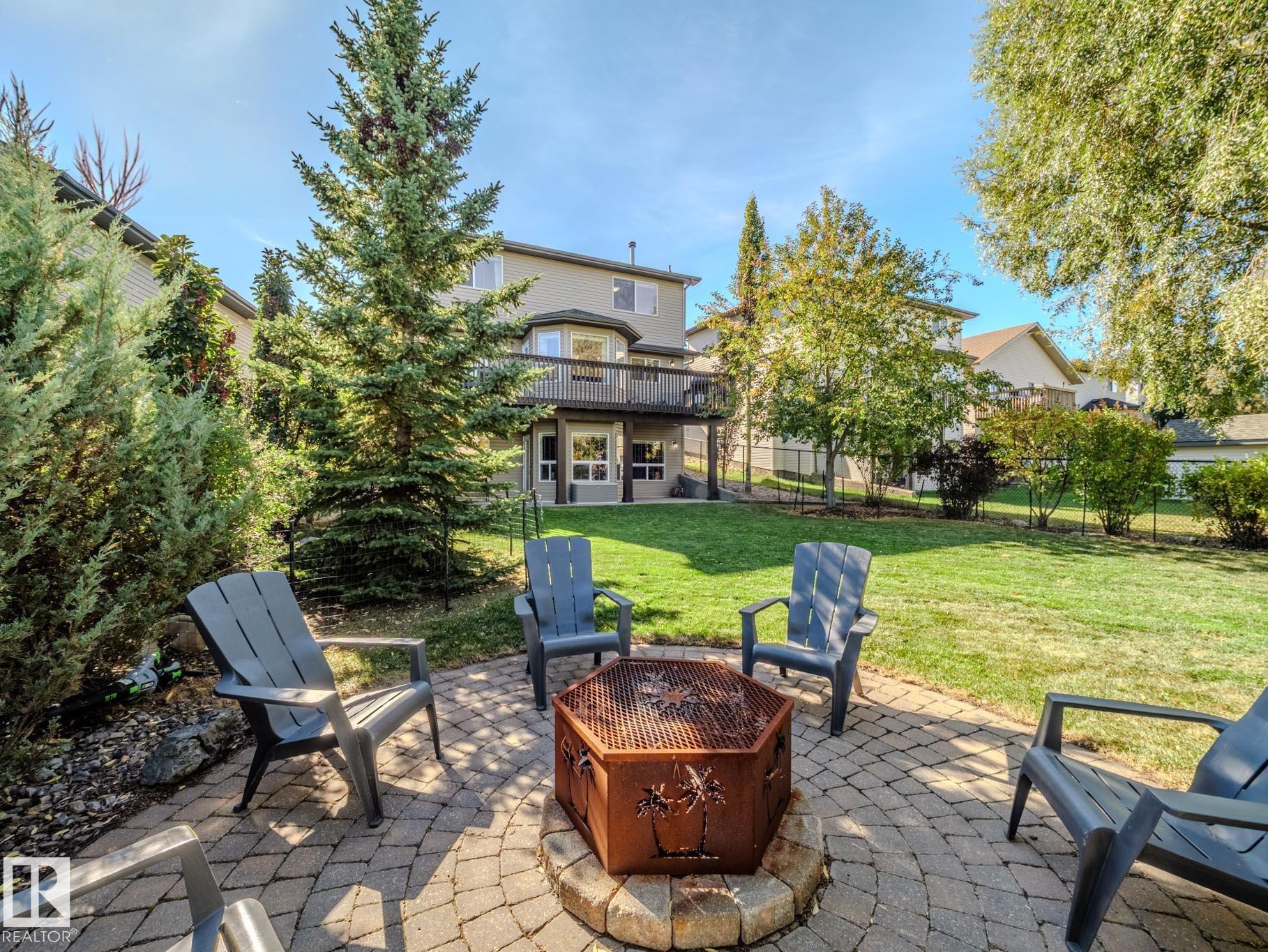 30 Foxboro Ru Run, Sherwood Park, AB T8A 6M7