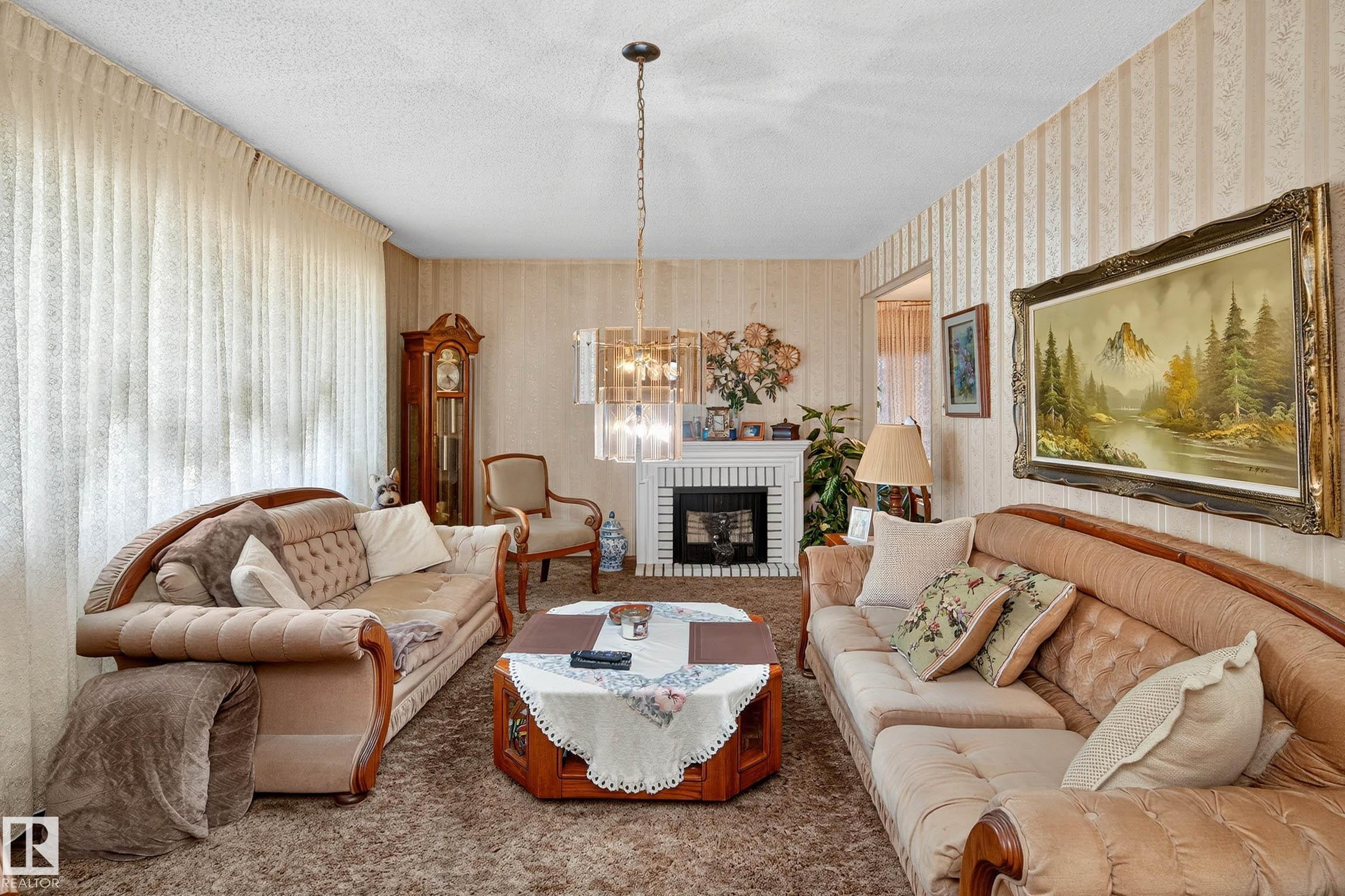 171 St Nw Unit 8404 St, Edmonton, AB T5T 0H3