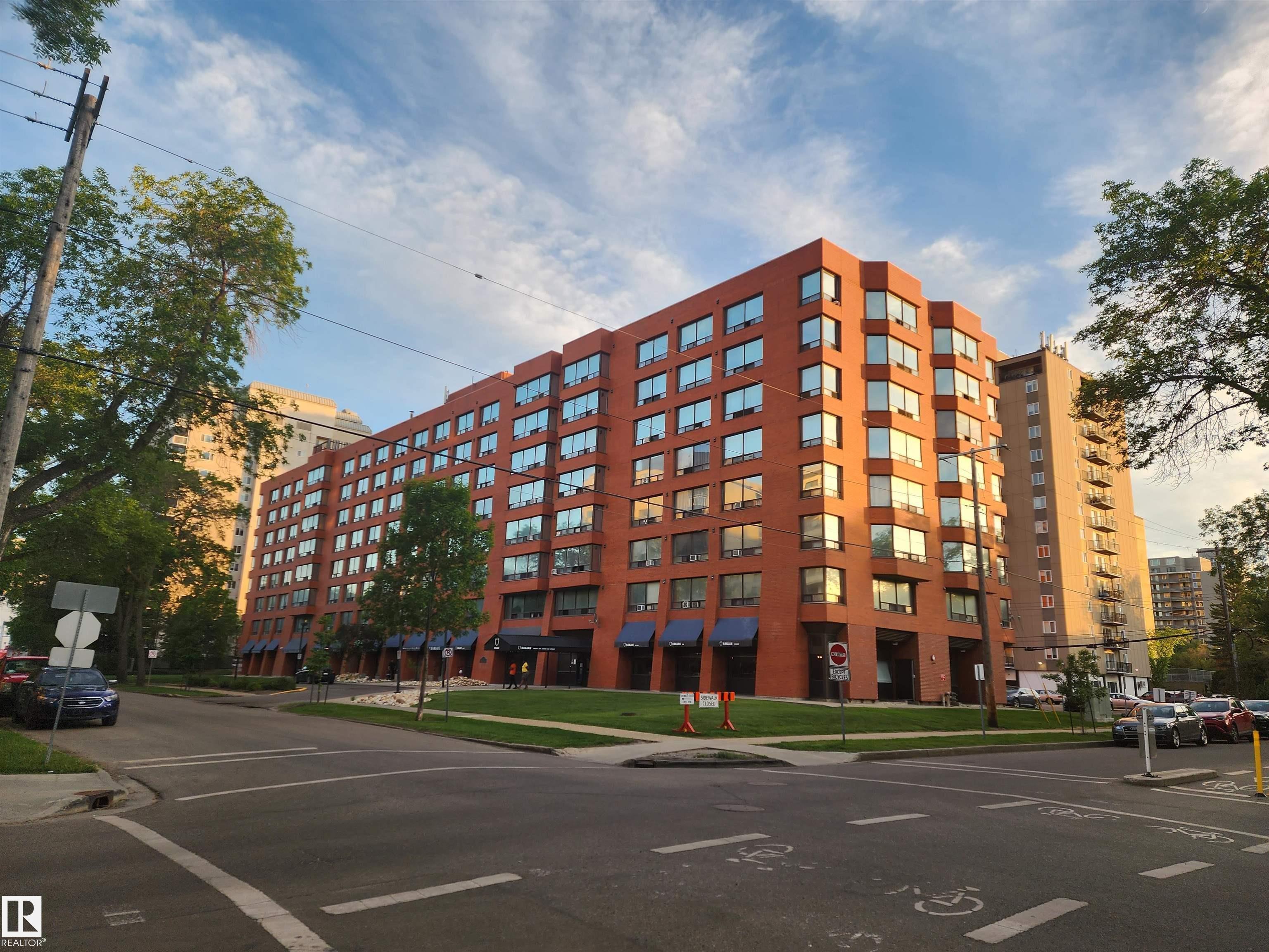 10160 114 Street Northwest #207, Edmonton, AB T5K 2L2