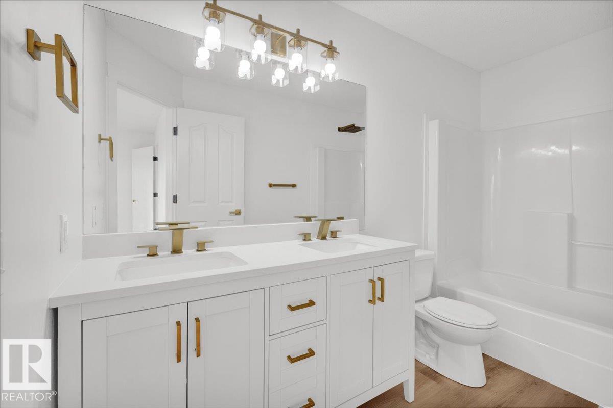 159 Av Nw Unit 14050 Ave #a, Edmonton, AB T6V 1X8