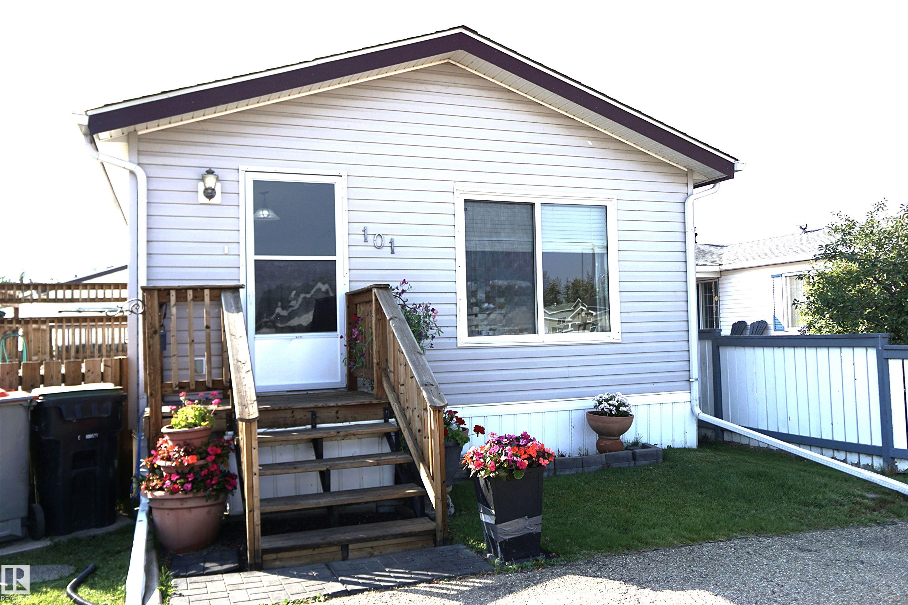 4819 51 Avenue #101, Millet, AB T0C 1Z0