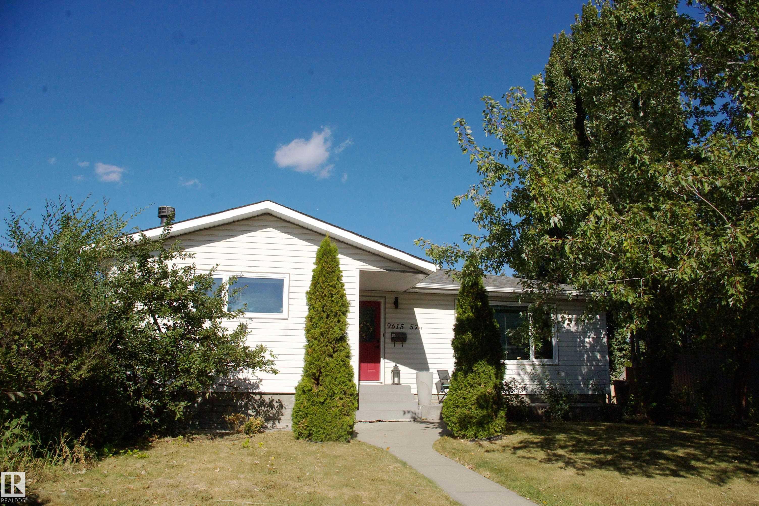 57 St Nw Unit 9615 St, Edmonton, AB T6B 1J8