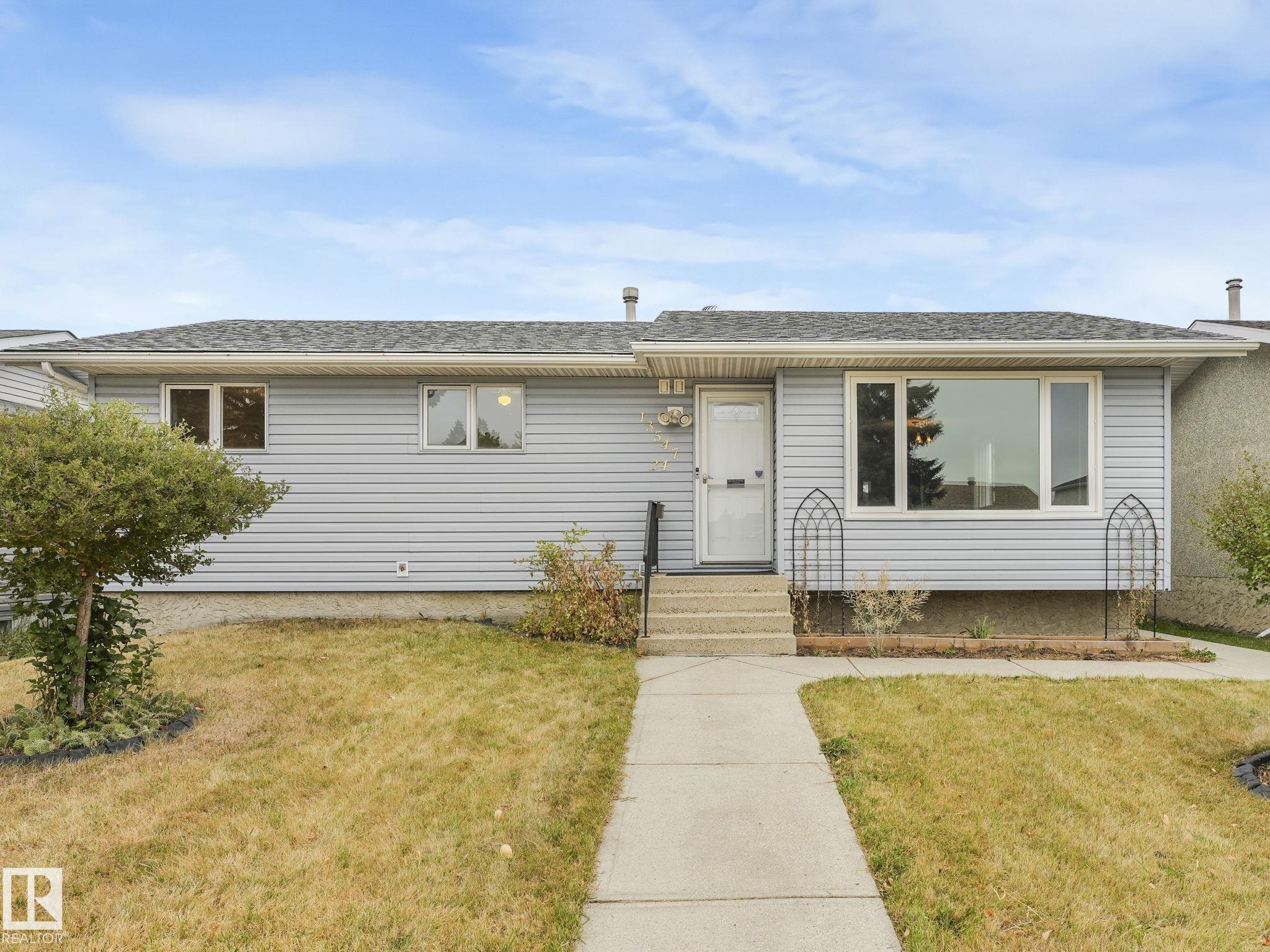 24 St Nw Unit 13547 St, Edmonton, AB T5A 3S7