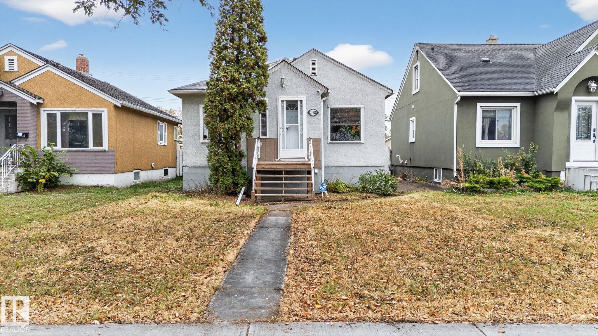101 St Nw Unit 11621 St, Edmonton, AB T5G 2B3
