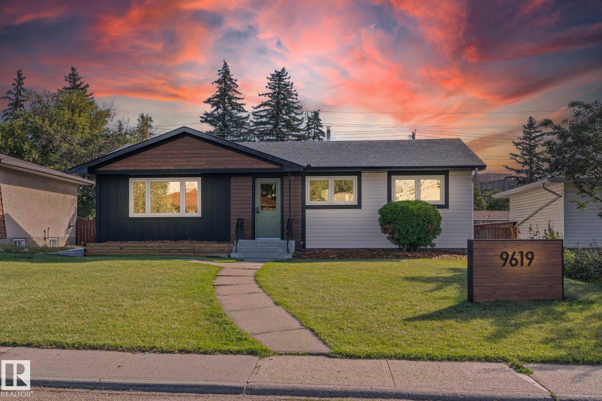 52 St Nw Unit 9619 St, Edmonton, AB T6B 1G8