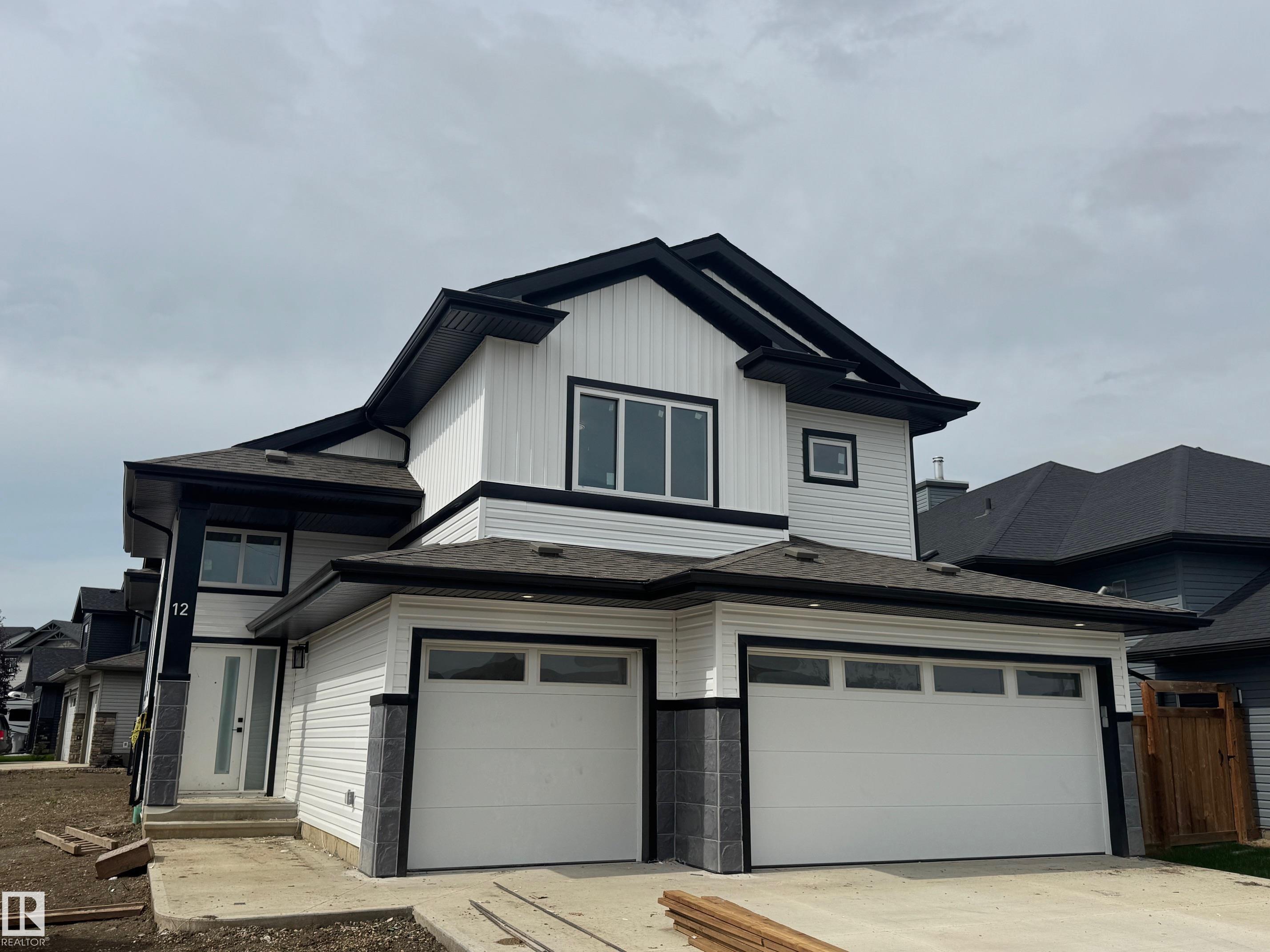 12 Southbridge Cr Cres, Calmar, AB T0C 0V0