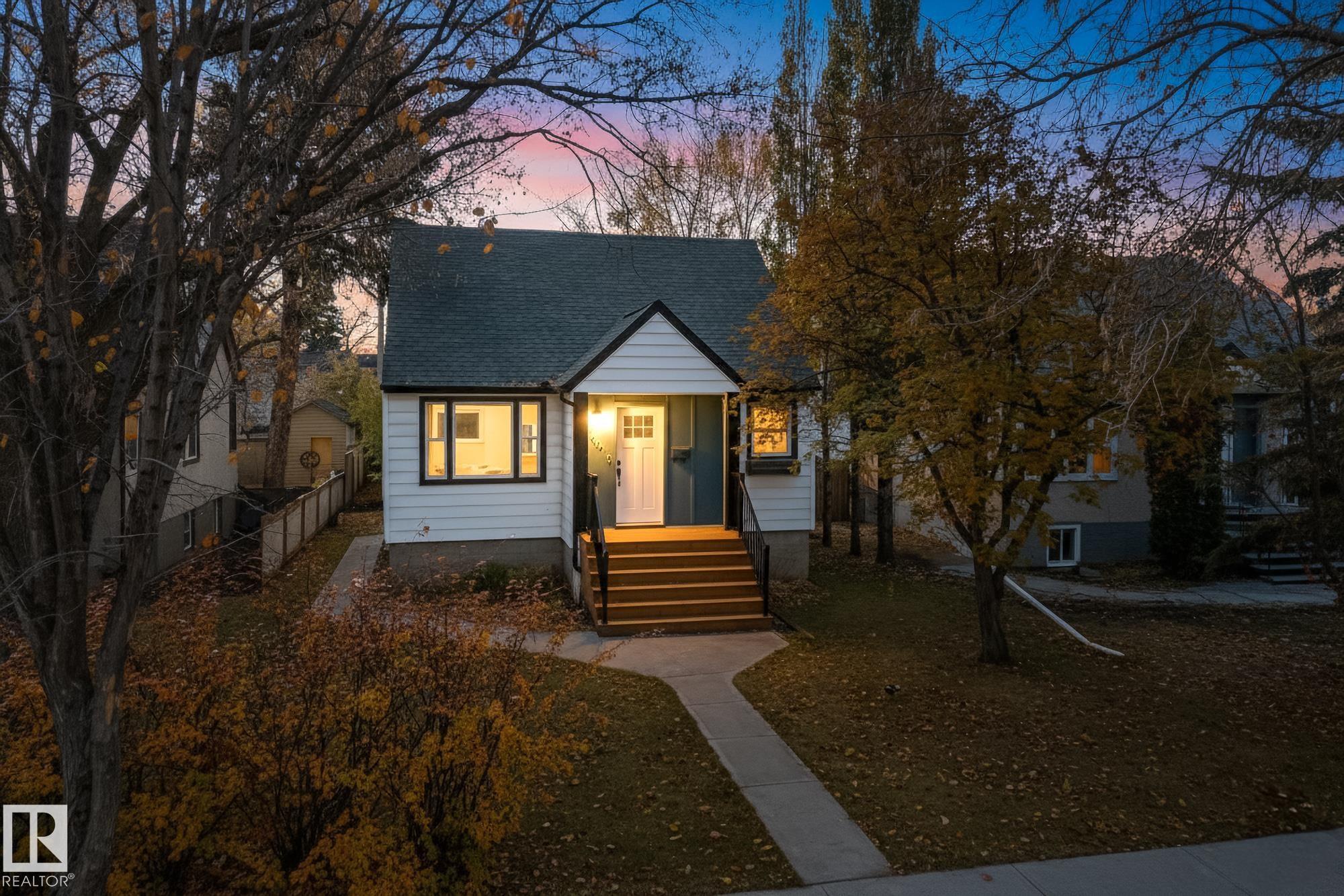 67 Av Nw Unit 10915 Ave, Edmonton, AB T6H 2A5