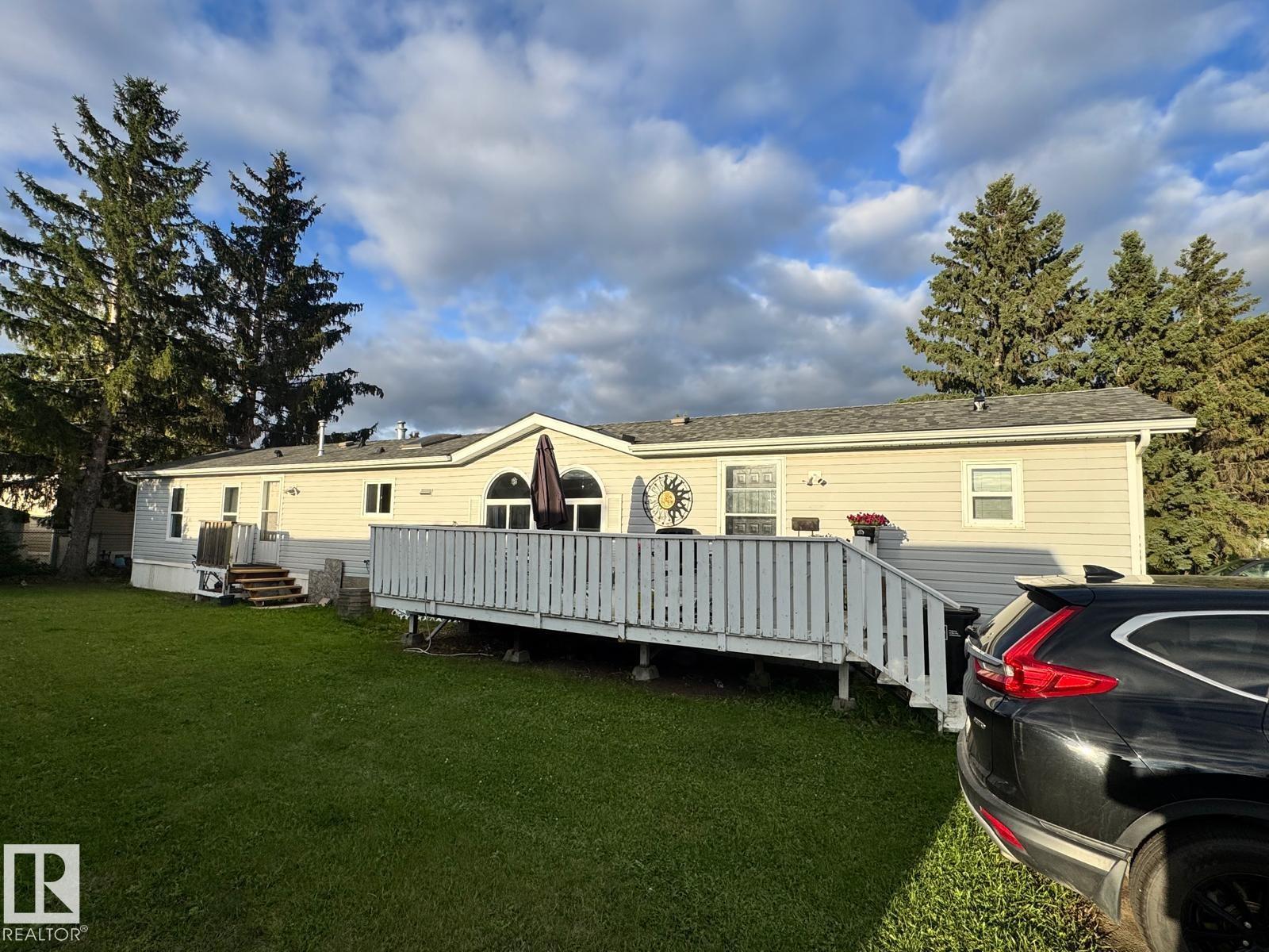 388 Evergreen Pa Park NW, Edmonton, AB T5Y 4M2