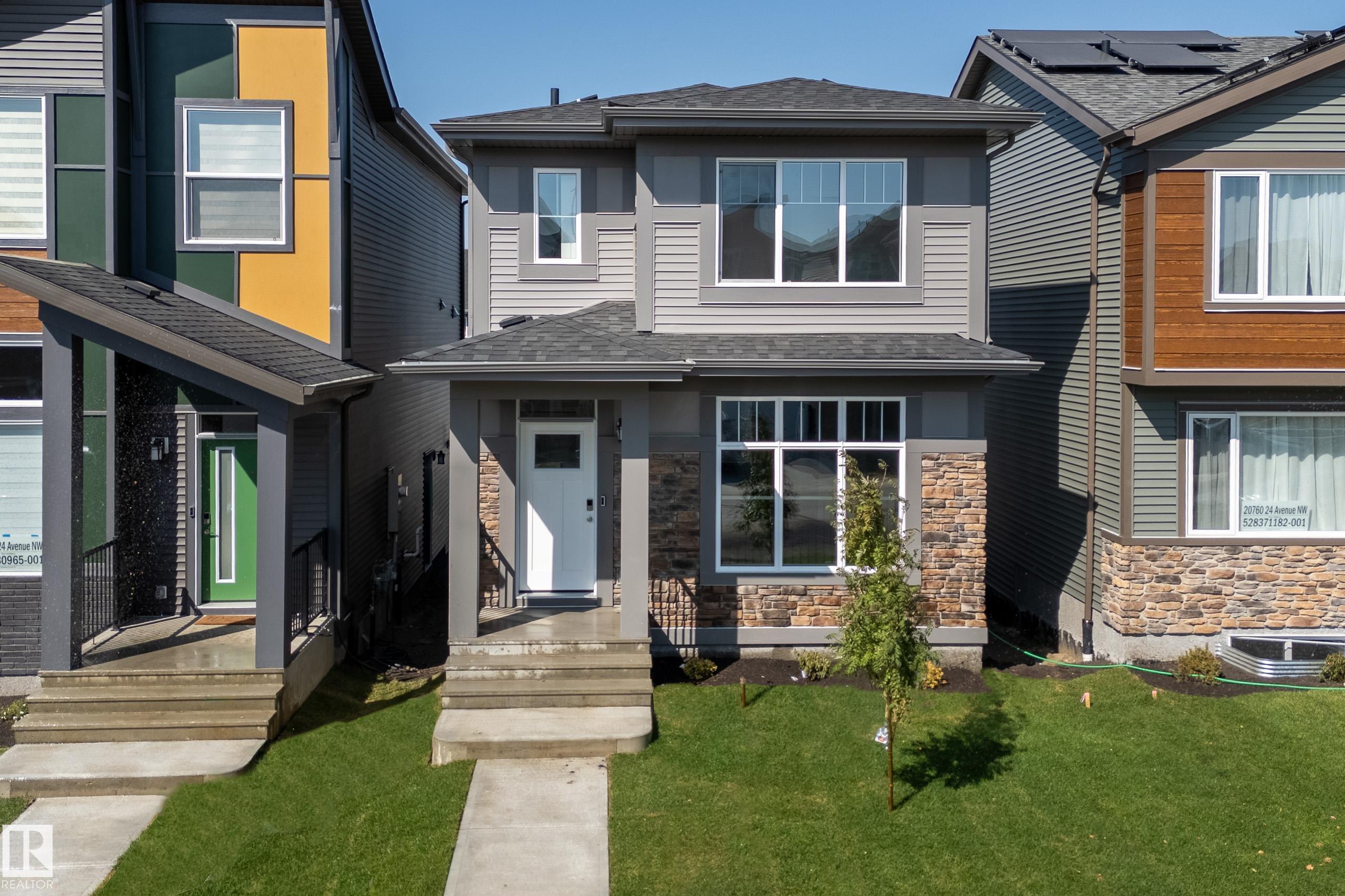 24 Av Nw Unit 20764 Ave, Edmonton, AB T6M 2J7