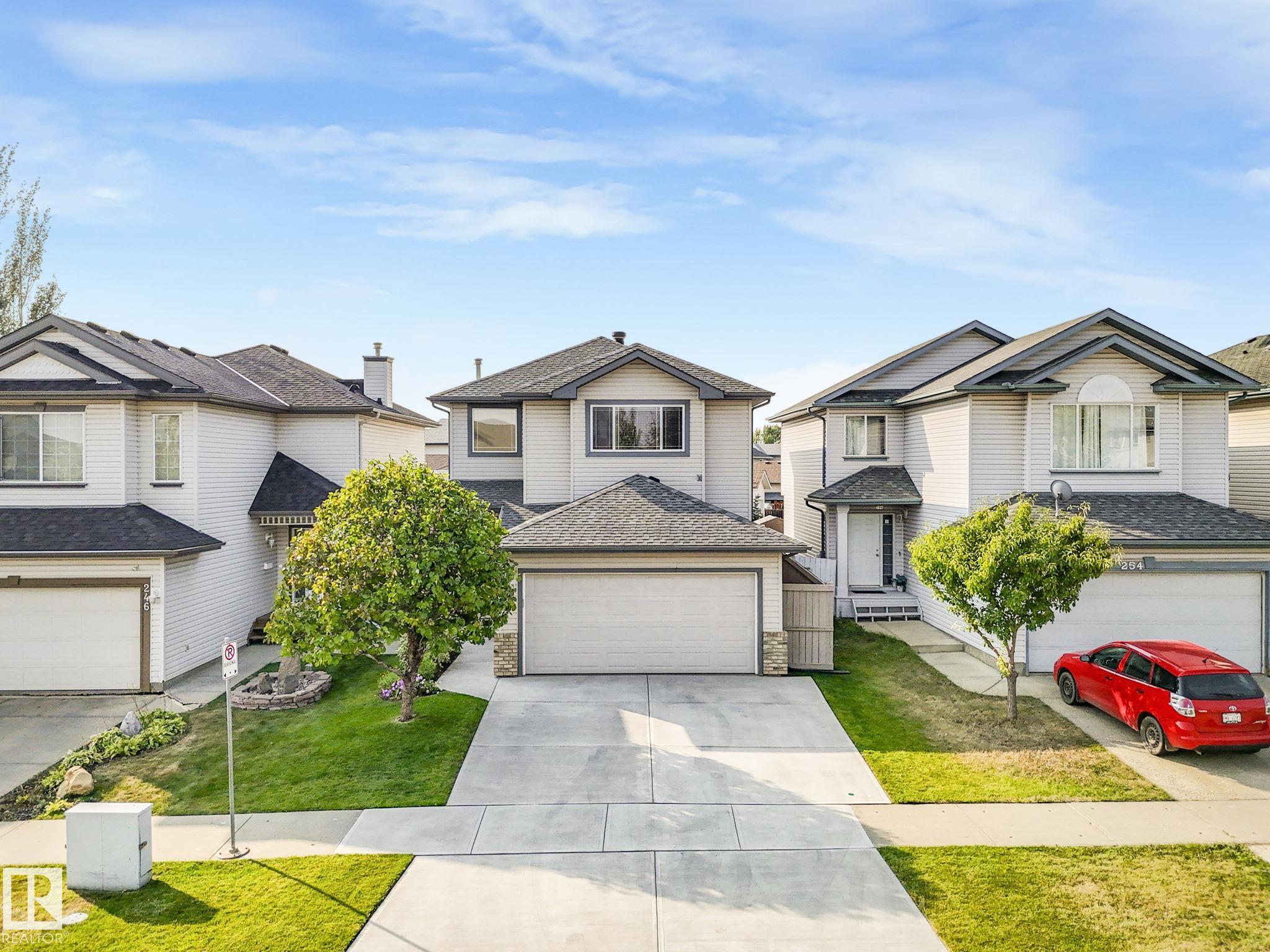 250 Klarvatten Rd NW, Edmonton, AB T5Z 3R5