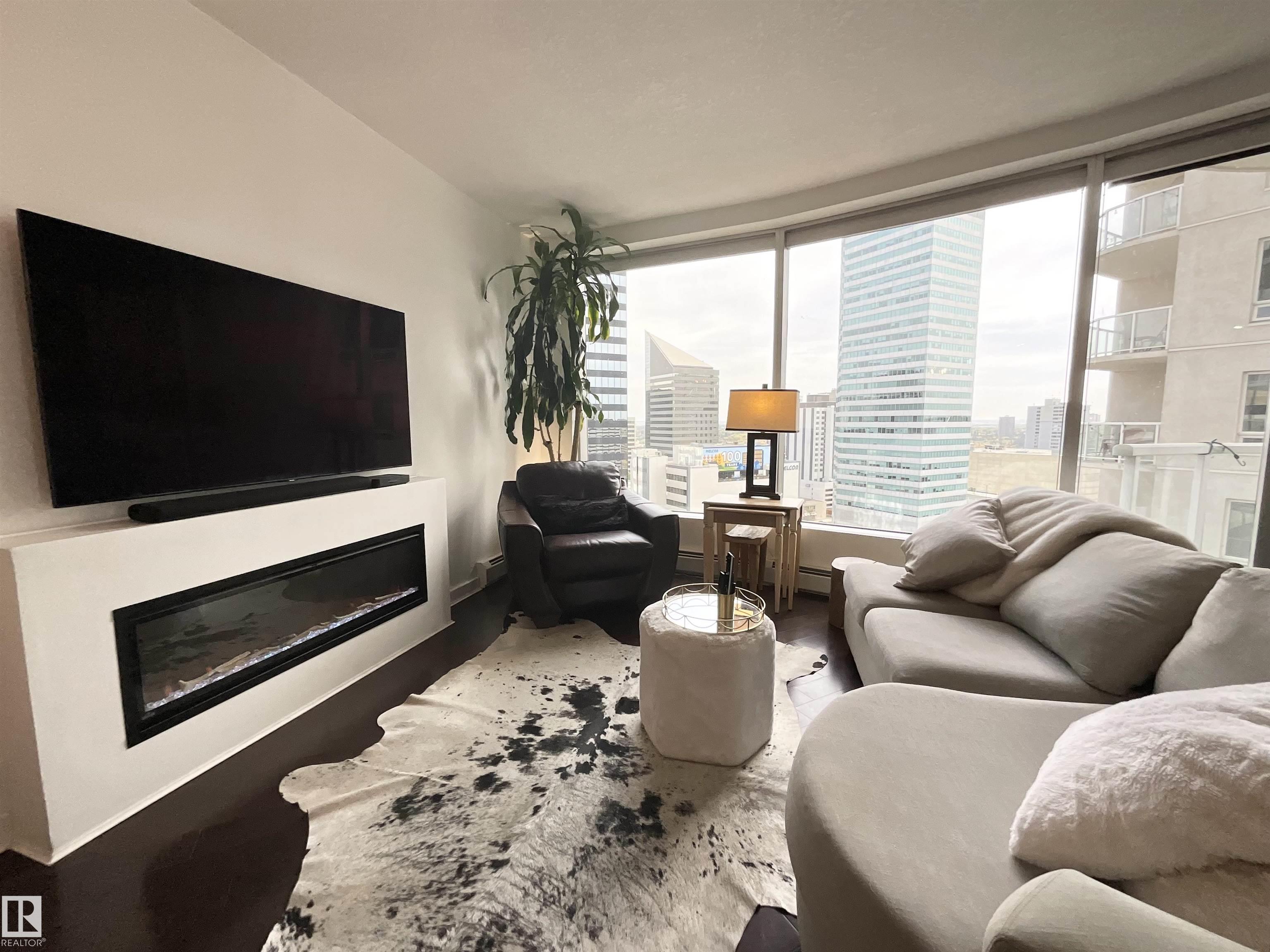 10152 APT 1504 10152 104 St NW #1504, Edmonton, AB T5J 0B6