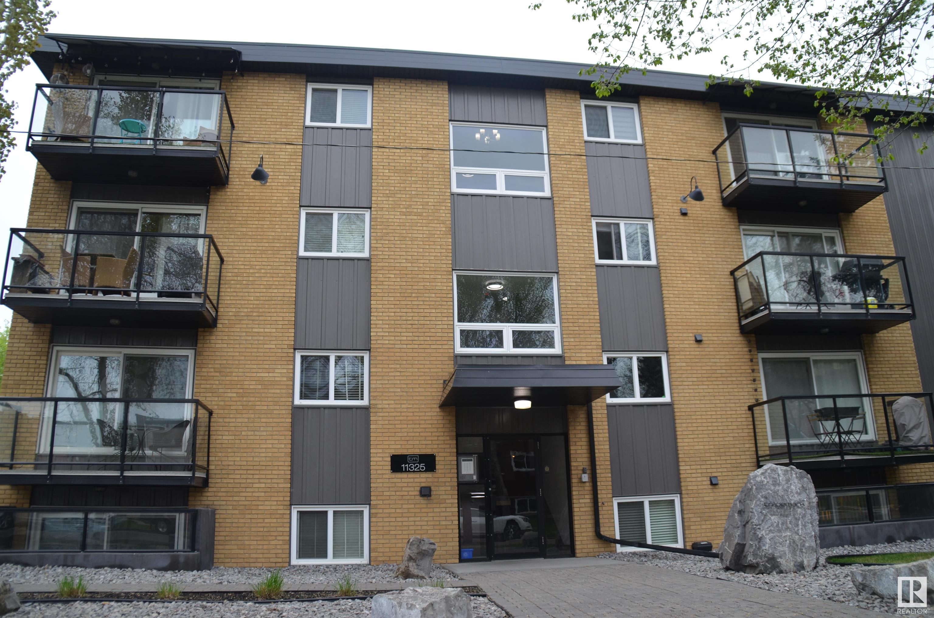 11325 103 Avenue Northwest #301, Edmonton, AB T5K 0S3