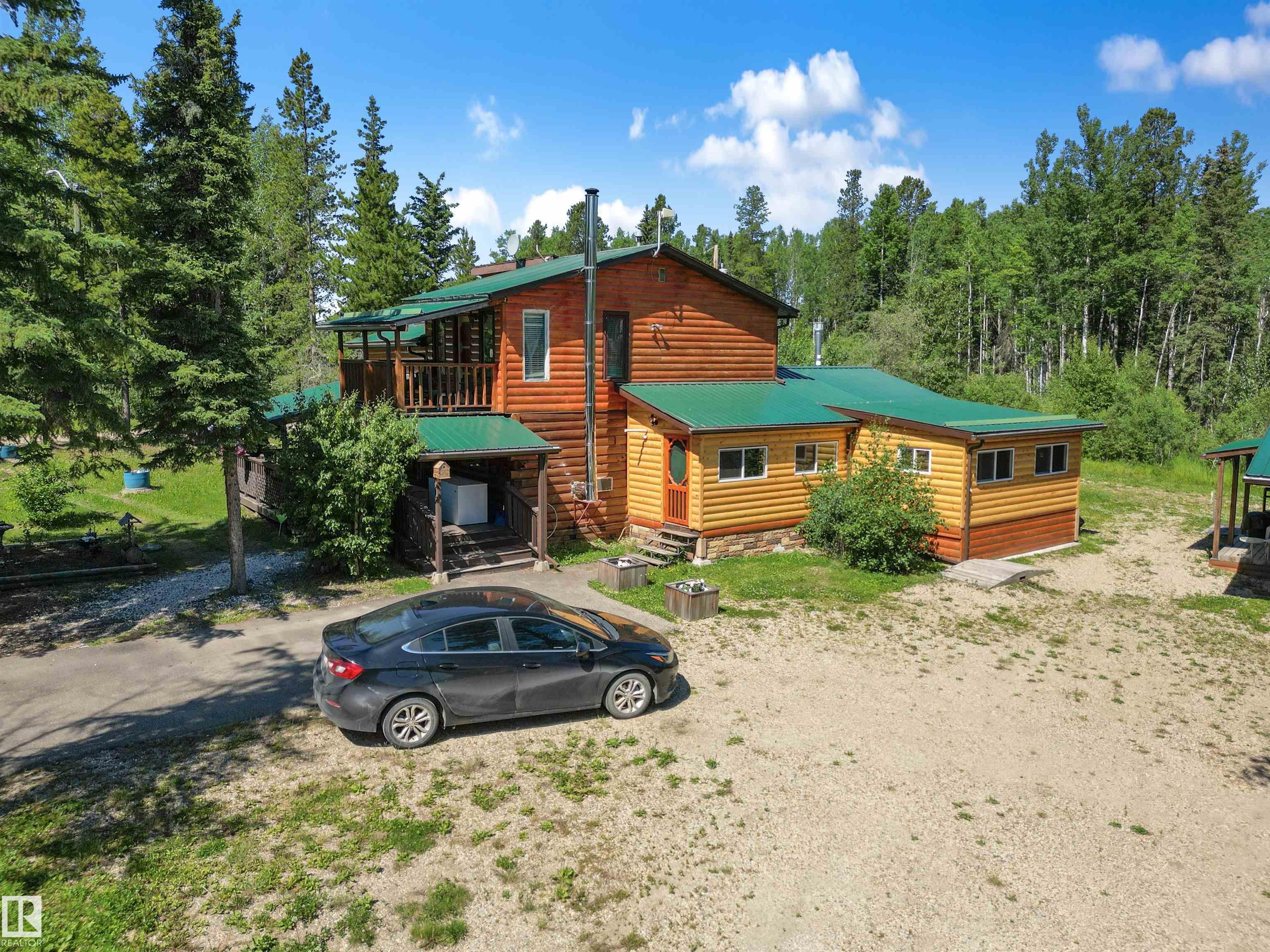 4836 A 53 Ave 4836 B 53 Ave, Cynthia, AB T0E 0K0