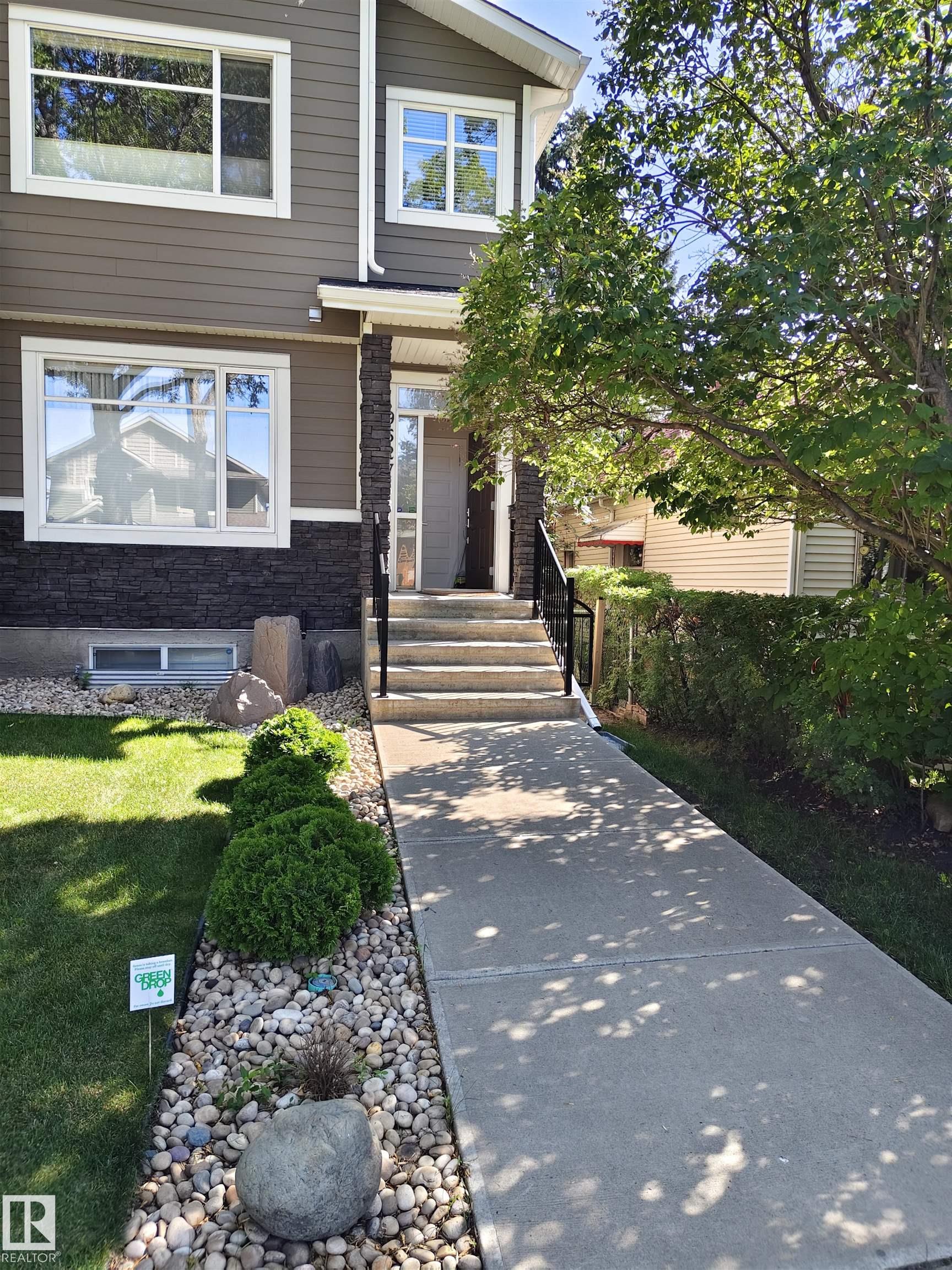 75 Av Nw Unit 9527 Ave, Edmonton, AB T6E 1H5