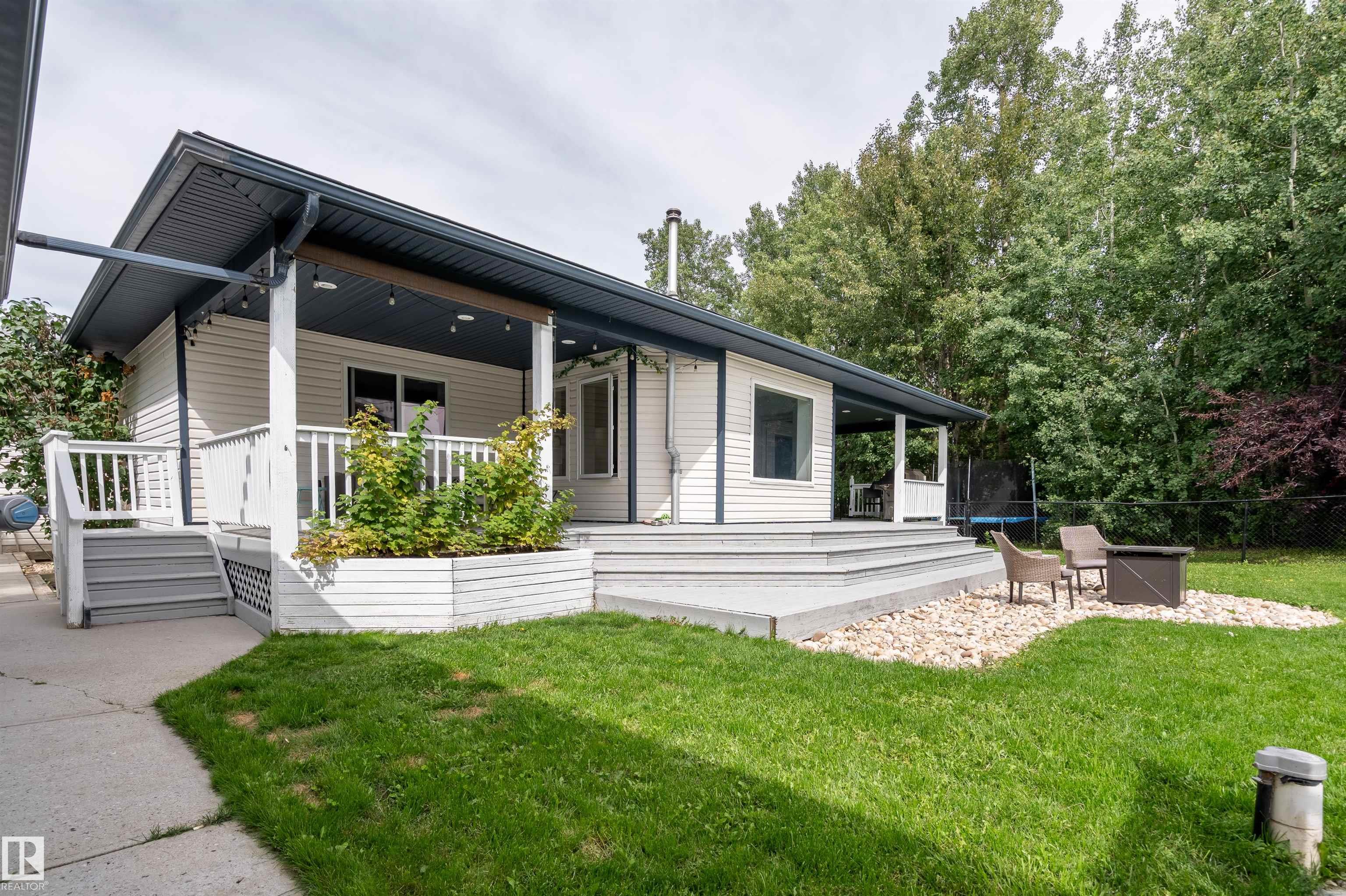 21 Power Dr, Alberta Beach, AB T0E 0A0