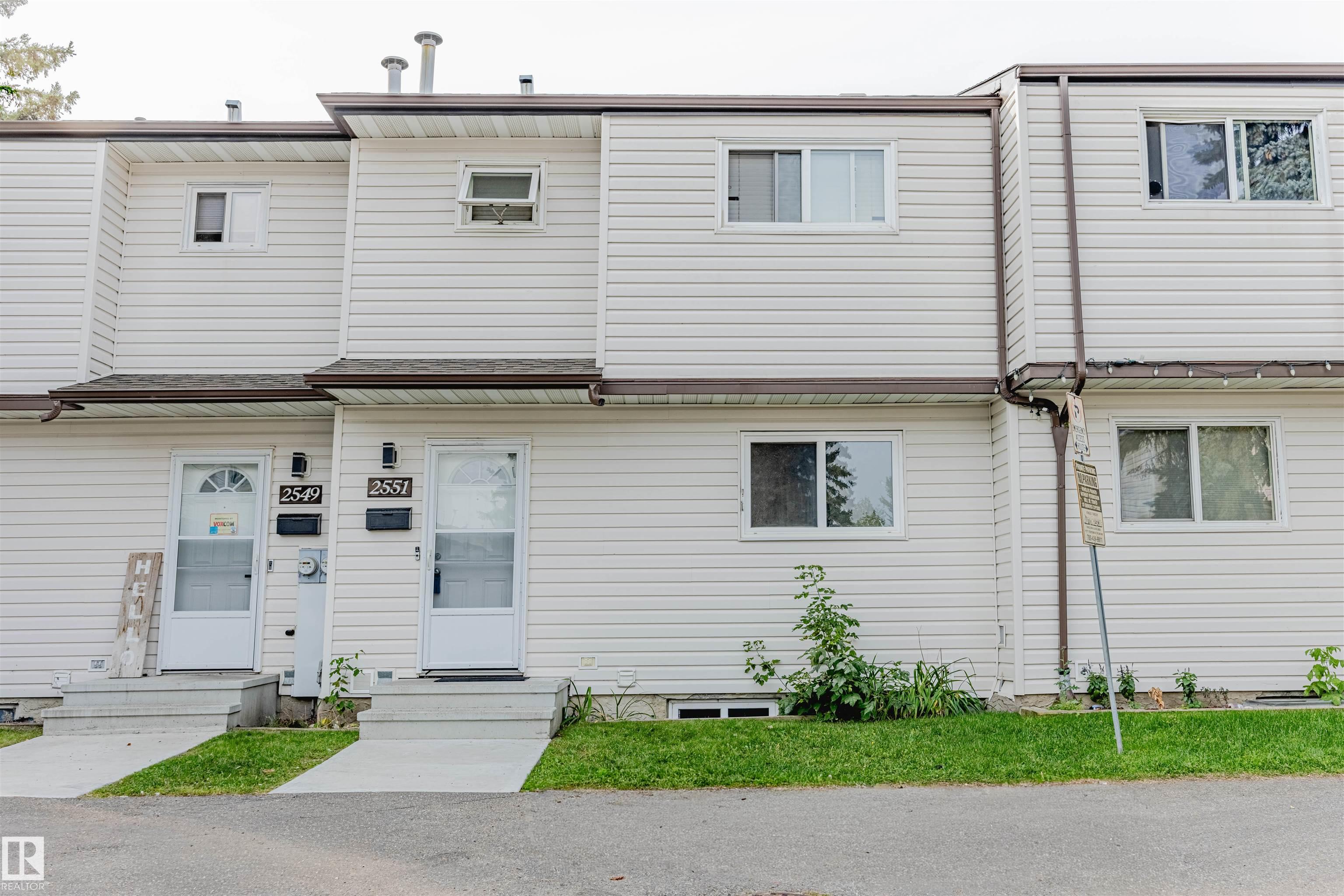 135 Av Nw Unit 2551 Ave, Edmonton, AB T5A 3S5
