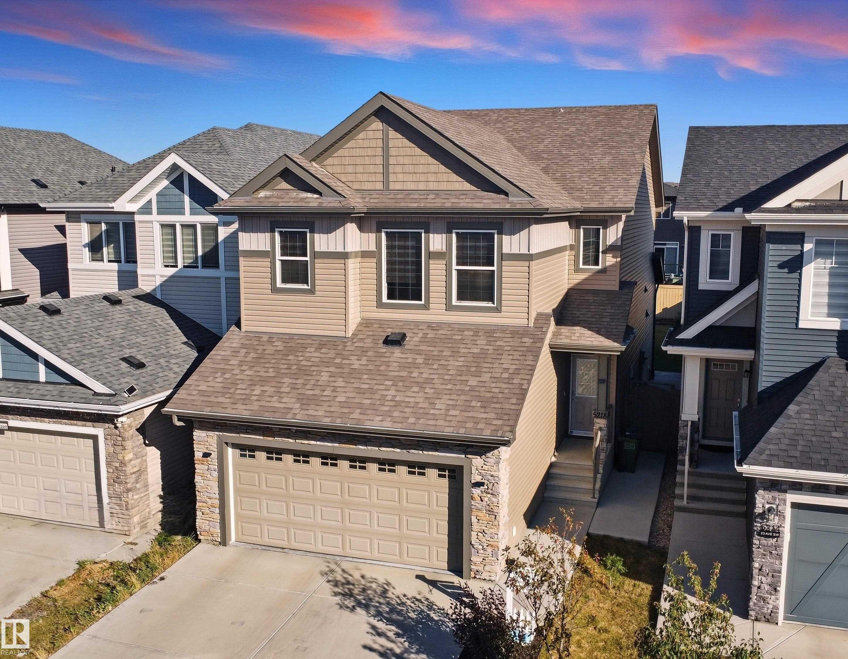 23 Av Sw Unit 5218 Ave, Edmonton, AB T6X 2X4