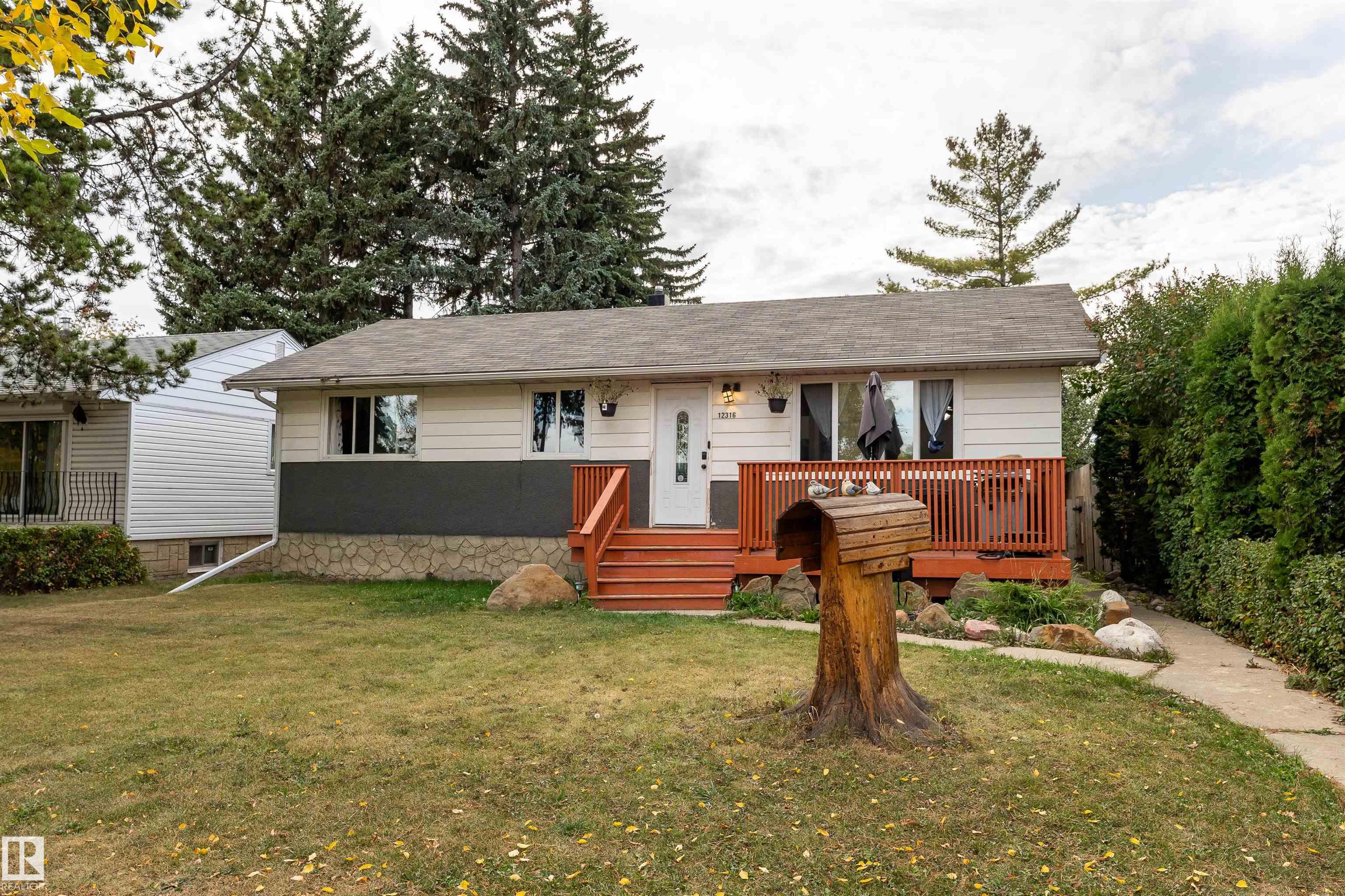 140 St Nw Unit 12316 St, Edmonton, AB T5L 2C8