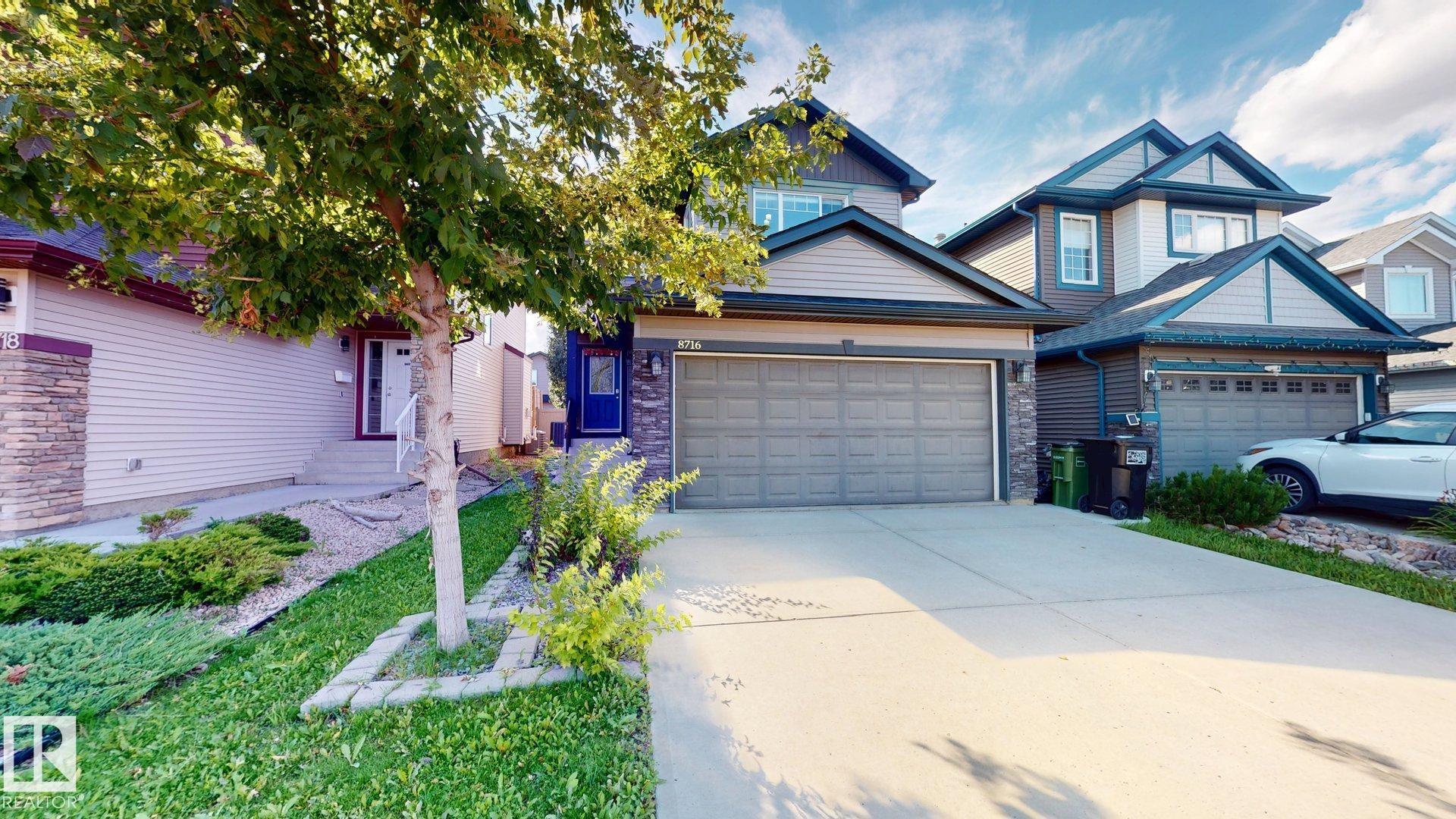 8716 Carson Way SW, Edmonton, AB T6W 3K8