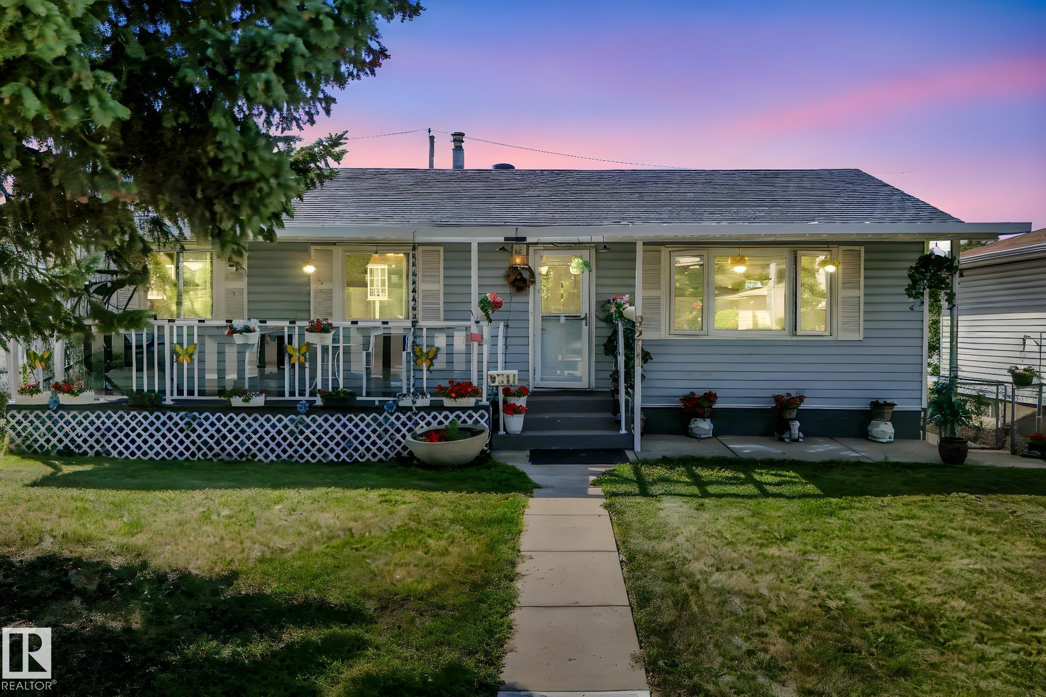 130 Av Nw Unit 9211 Ave, Edmonton, AB T5E 0S1