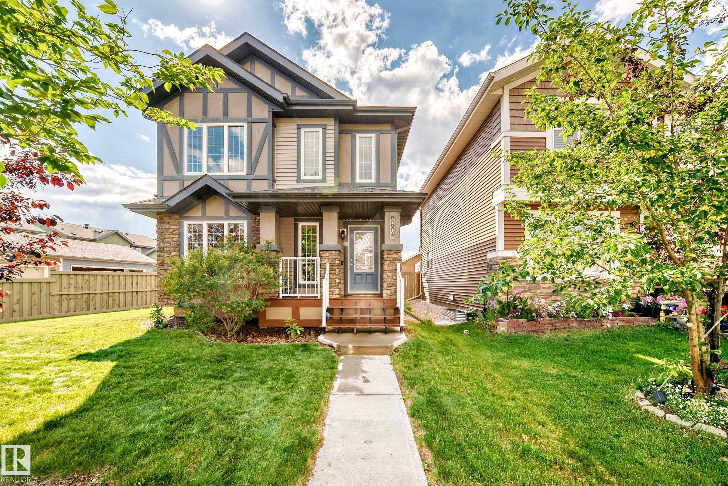 218 St Nw Unit 8920 St, Edmonton, AB T5T 4R8