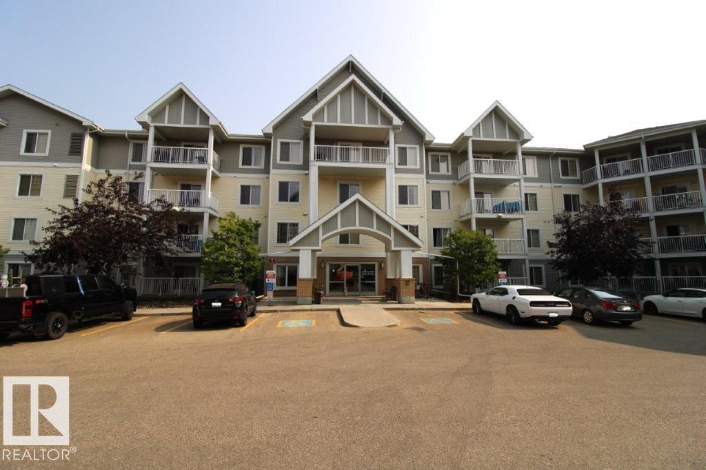 2204 44 Avenue Northwest #111, Edmonton, AB T6T 0G5