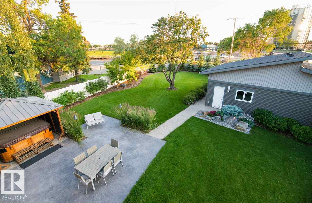 83 St Nw Unit 9104 St, Edmonton, AB T6C 2Z4