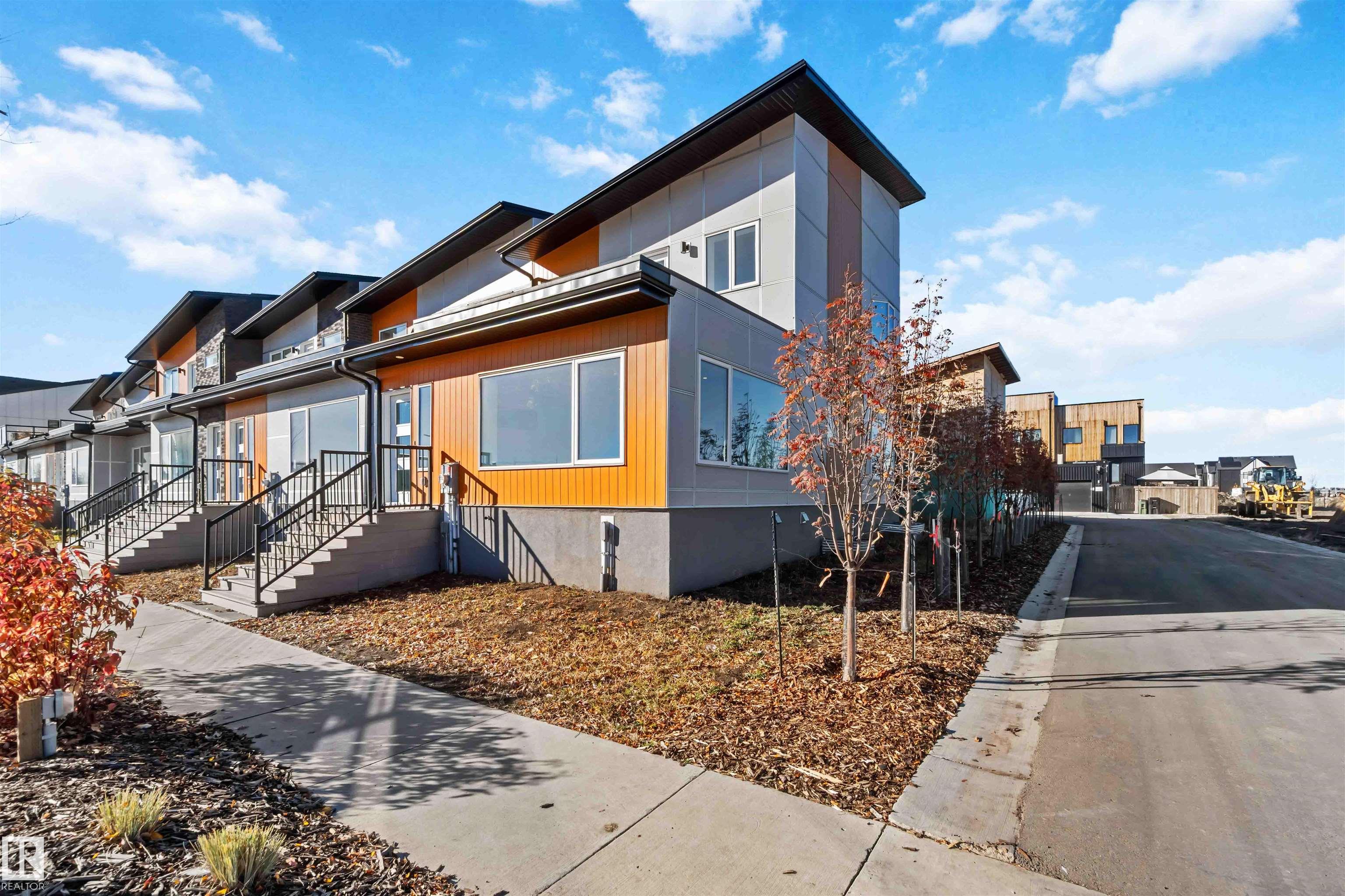 2740 Blatchford Road #g, Edmonton, AB T6G 0P3