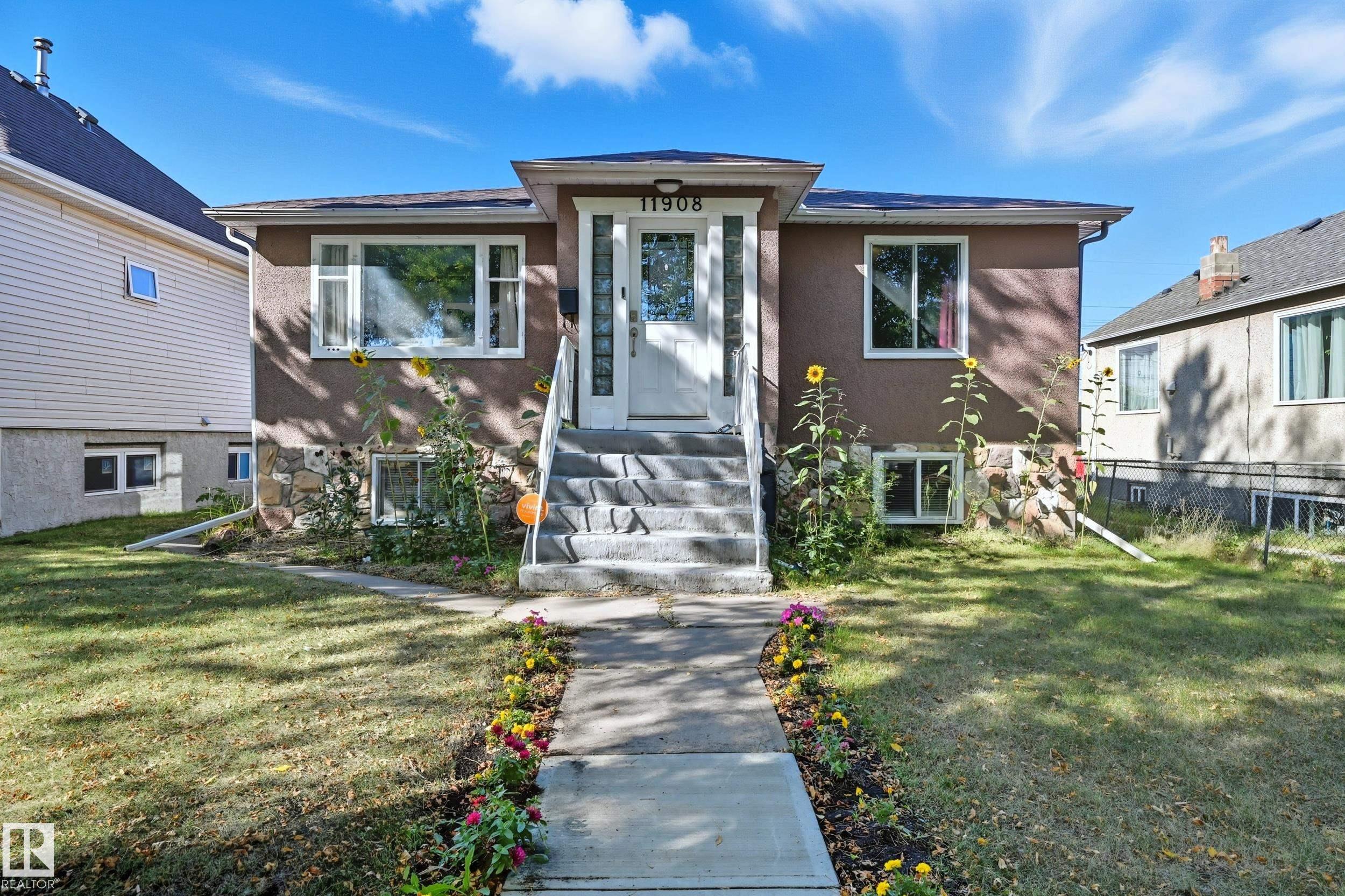 71 St Nw Unit 11908 St, Edmonton, AB T5B 1W7