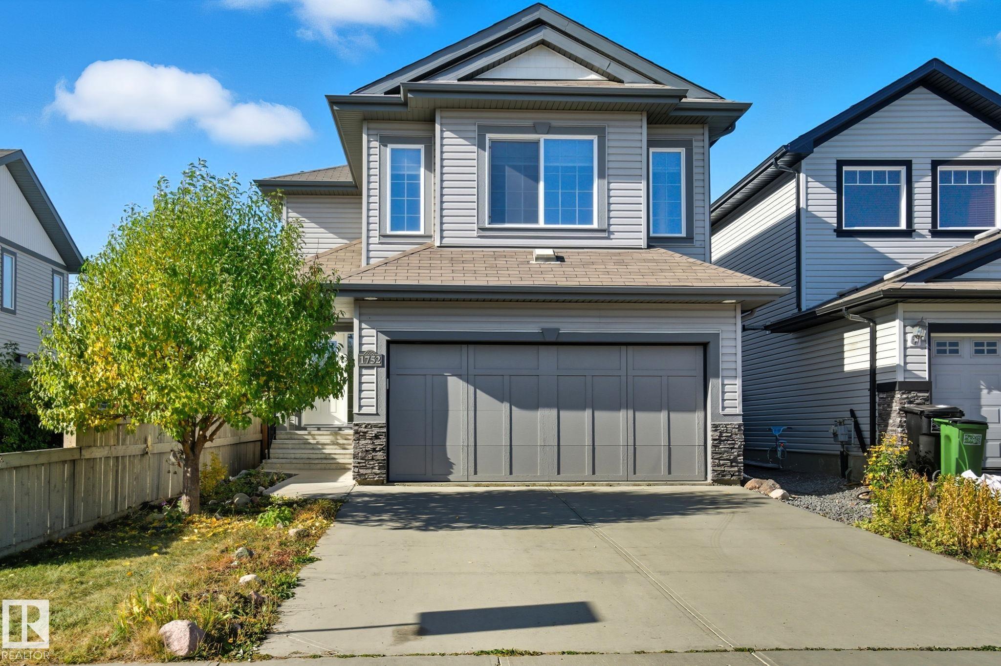 33 St Nw Unit 1752 St #b, Edmonton, AB T6T 0P3