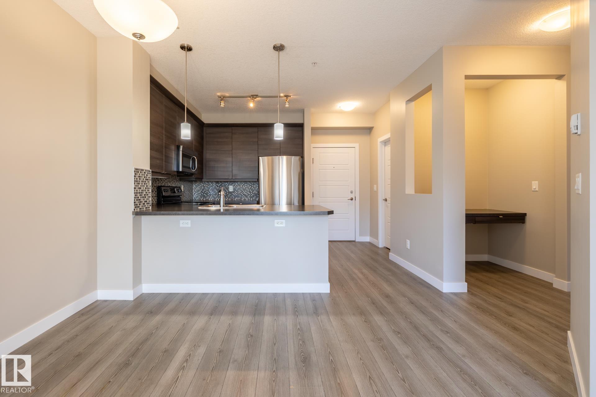 2590 Anderson Way Southwest #203, Edmonton, AB T6W 0R2