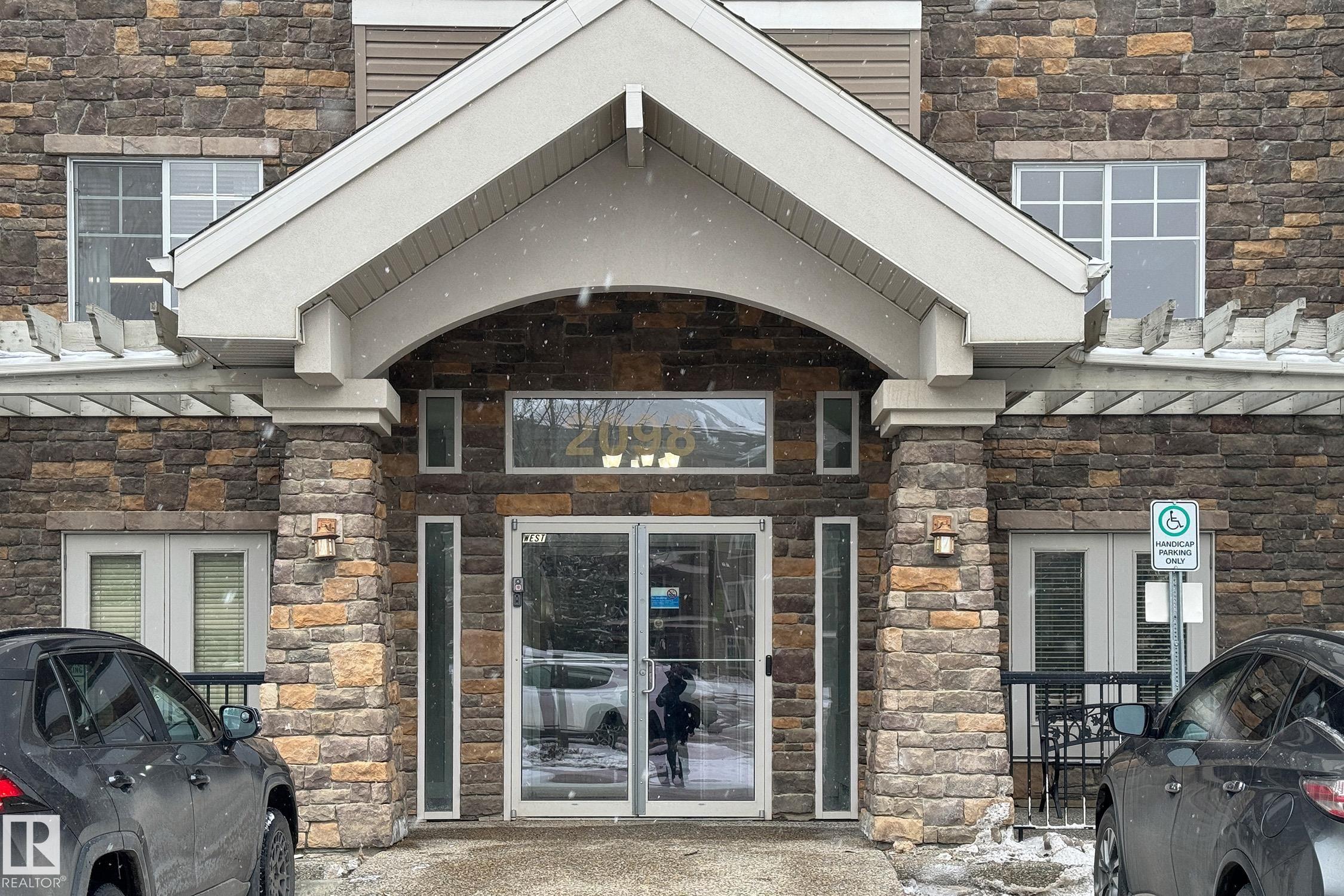 2098 Blackmud Creek Drive Southwest #115, Edmonton, AB T6W 1T7