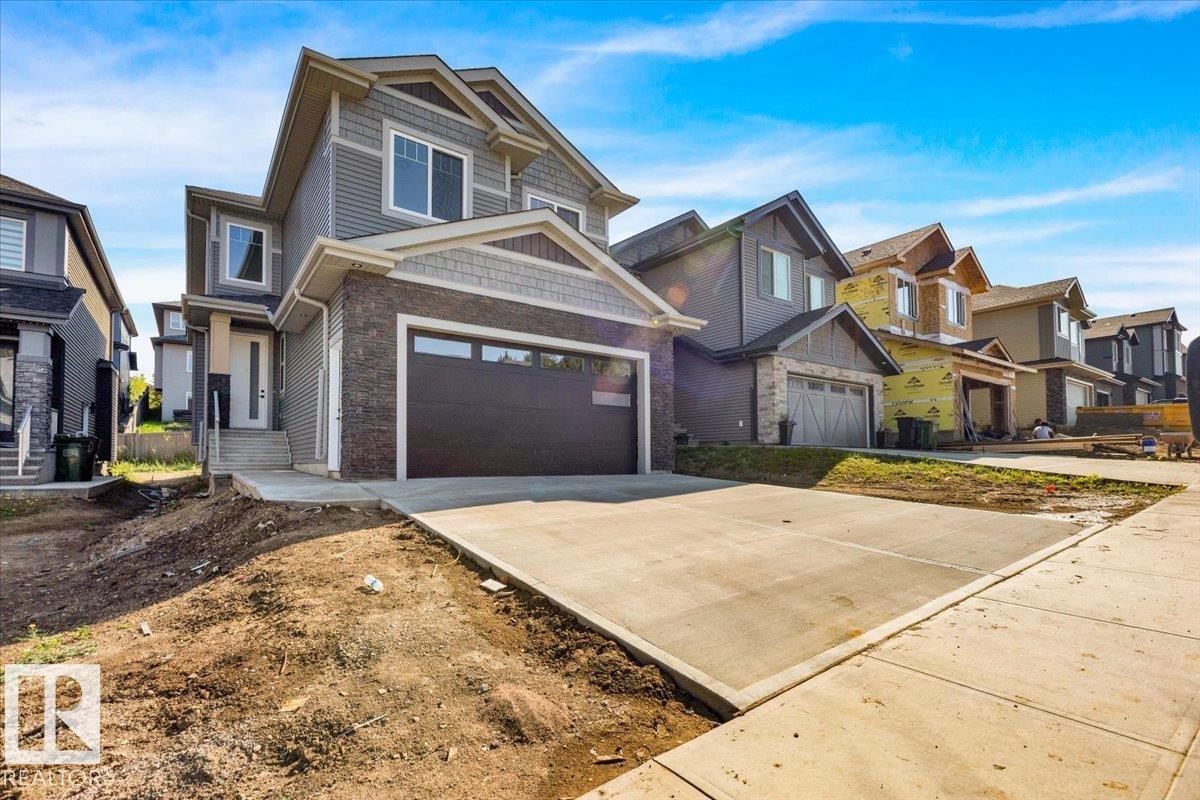 1154 Gyrfalcon Cr Cres NW, Edmonton, AB T5S 0S1