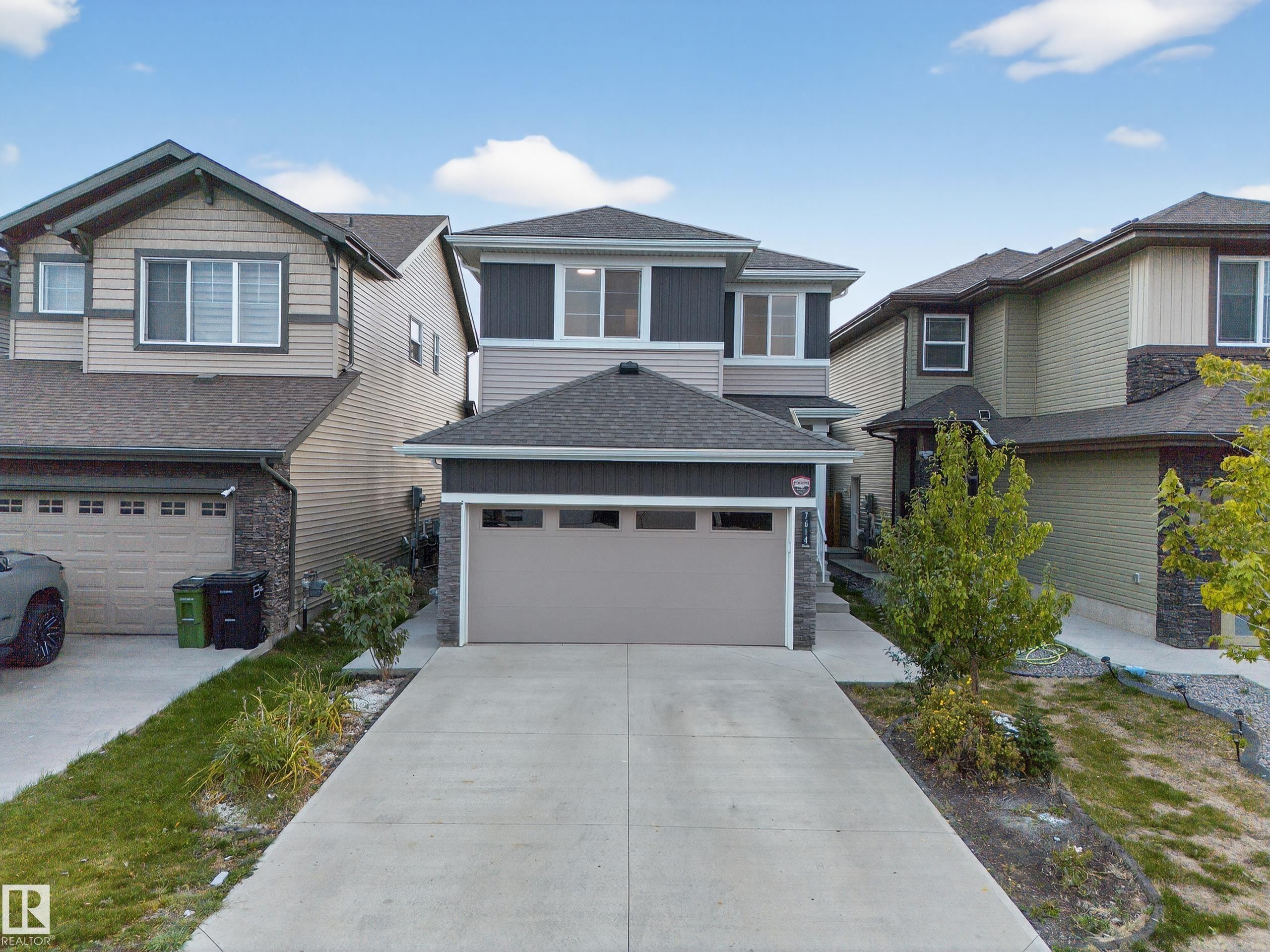 7614 Creighton Pl SW, Edmonton, AB T6W 3Z5