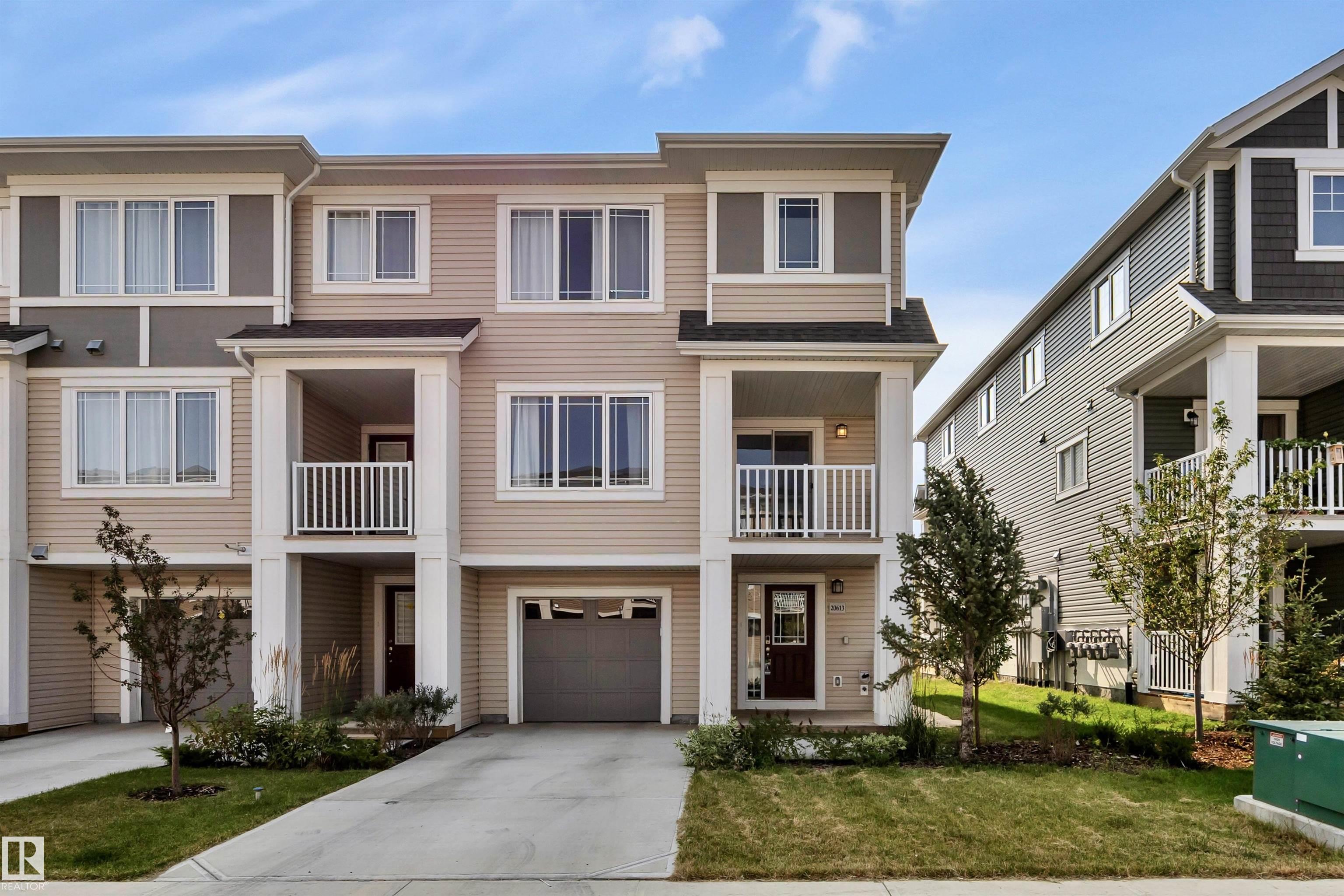 21 Av Nw Unit 20613 Ave #a, Edmonton, AB T6M 1N3