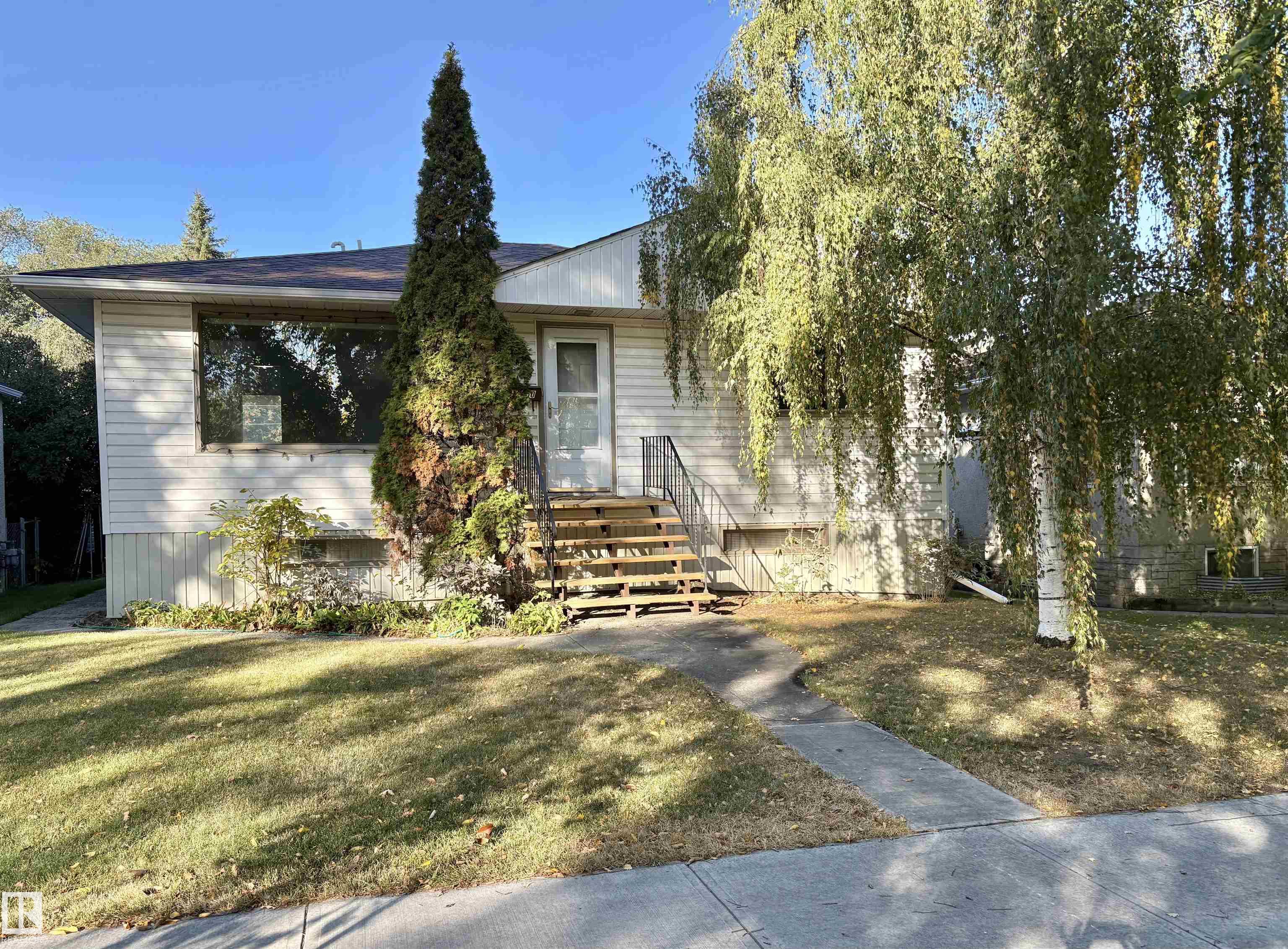 56 St Nw Unit 12050 St, Edmonton, AB T5W 3T1