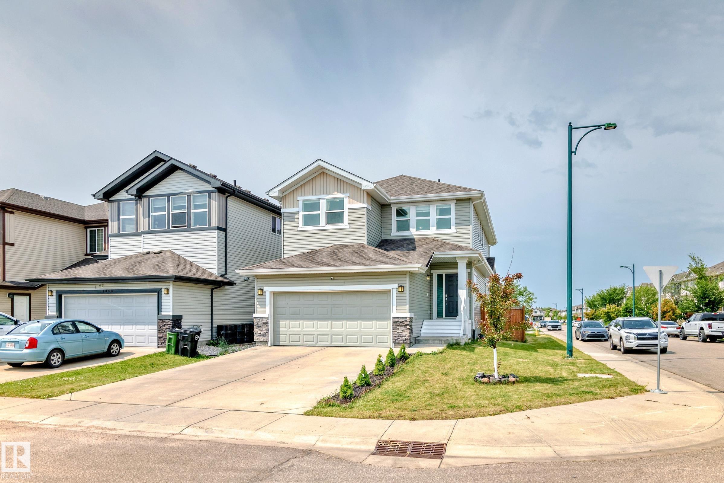 30 St Nw Unit 1452 St, Edmonton, AB T6T 0Z5