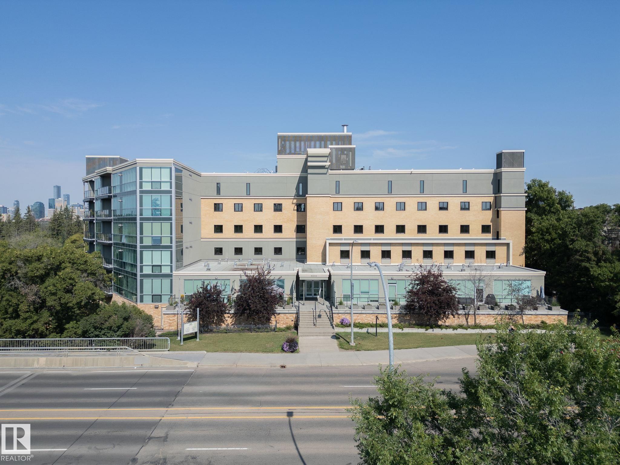 9316 82 Avenue Northwest #306, Edmonton, AB T6C 0Z6