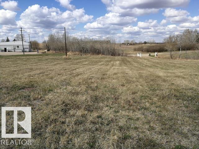 55 Av Unit 5620 Ave, Tofield, AB T0B 4J0