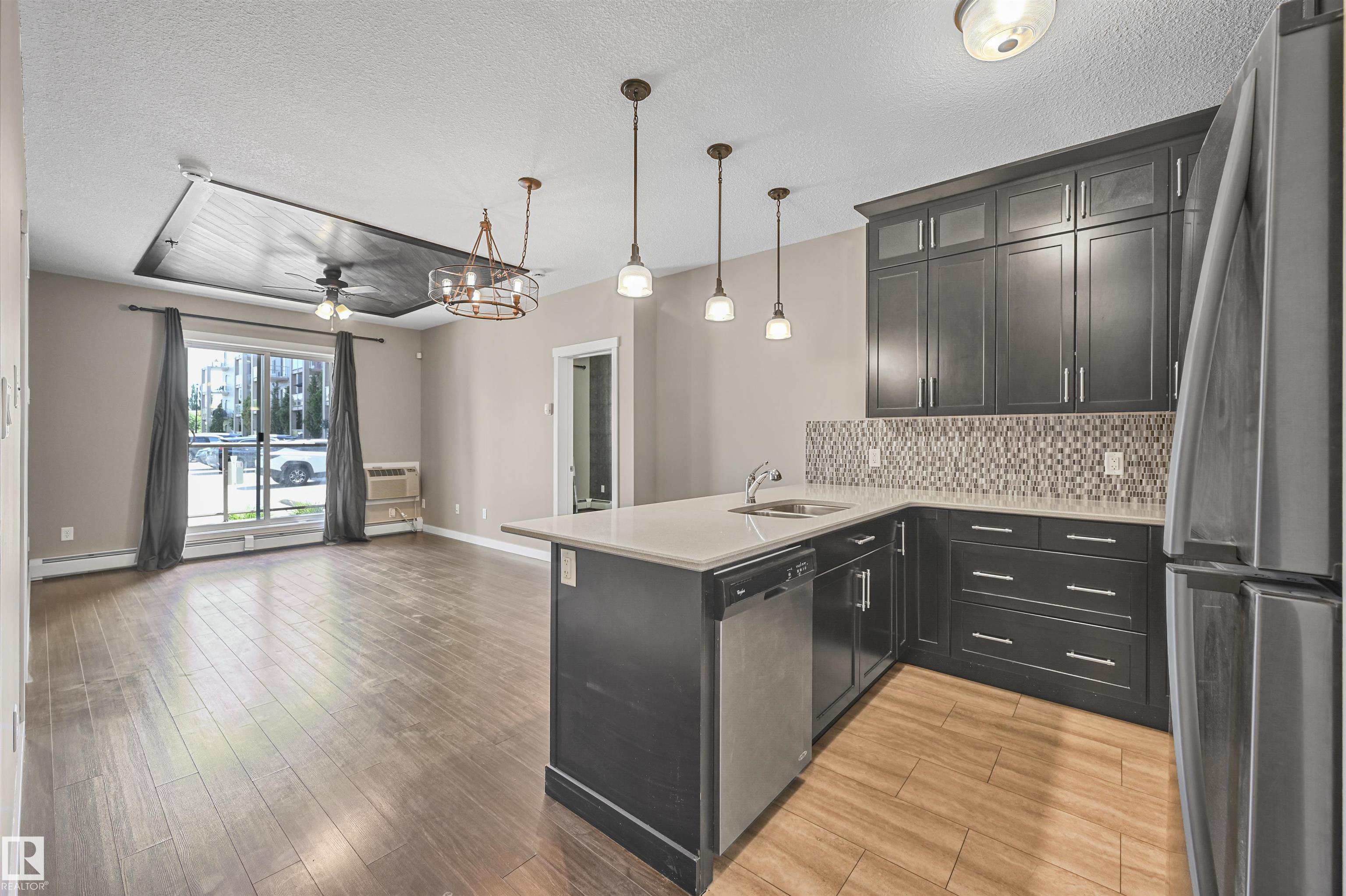 812 Welsh Drive South West #108, Edmonton, AB T6X 1Y7