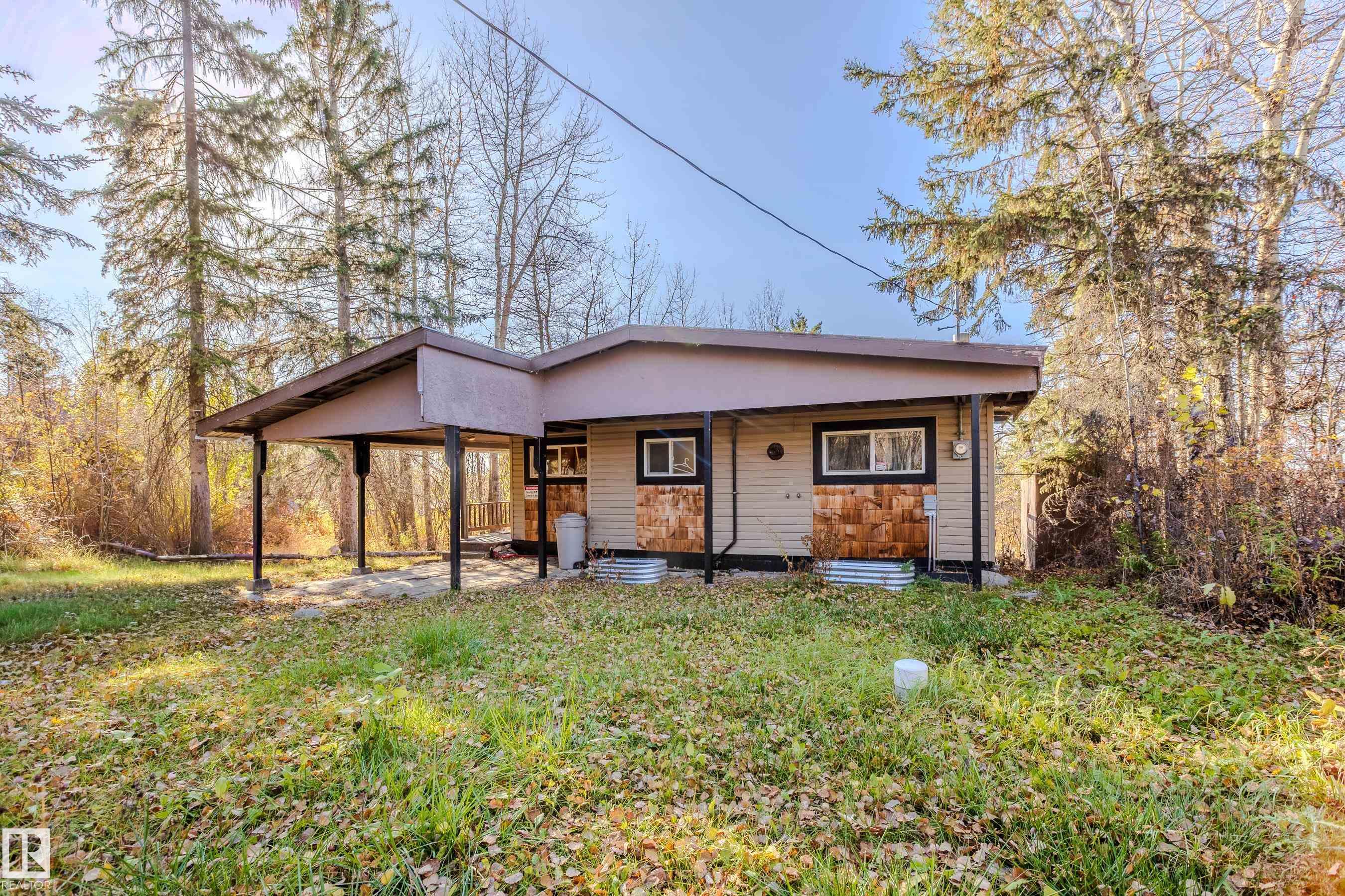 161 Lakeshore Dr, Onoway, AB T0E 1V0
