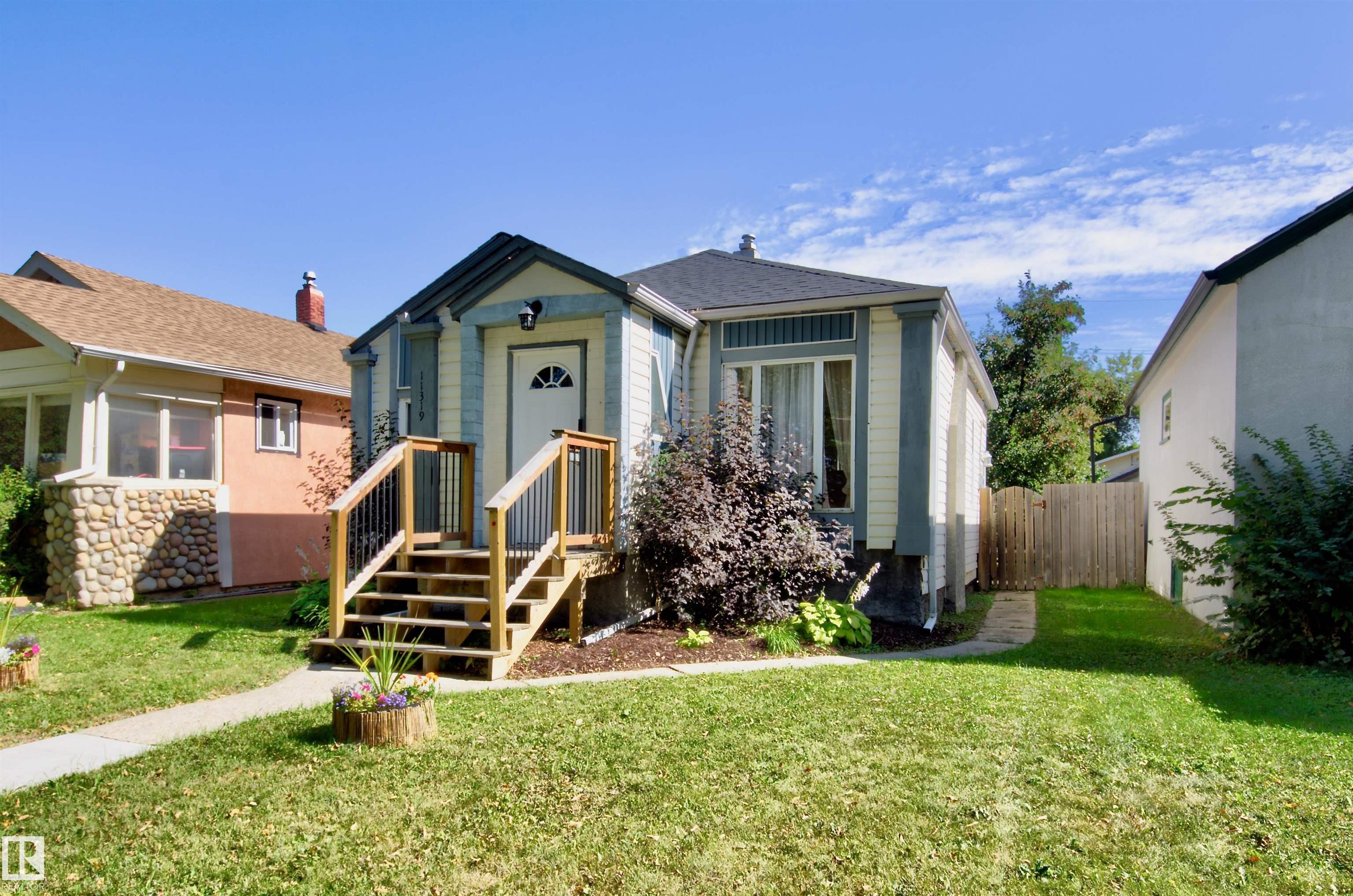 94 St Nw Unit 11319 St, Edmonton, AB T5G 1H2