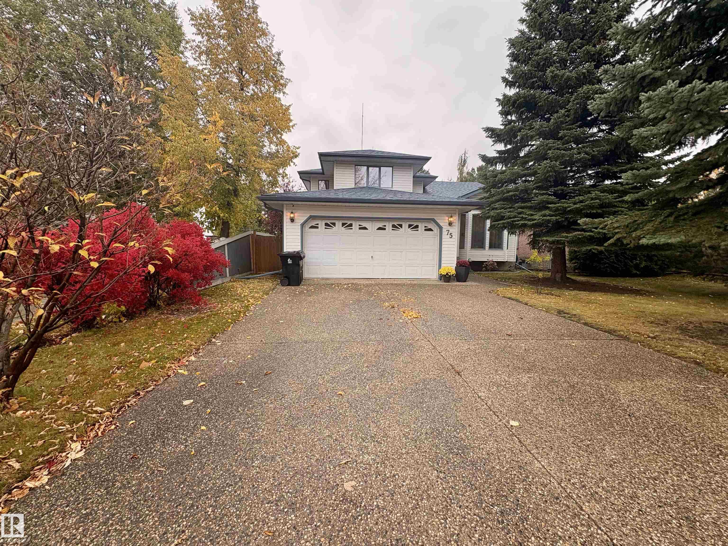 75 Woodside Cr Cres, Spruce Grove, AB T7X 3E6