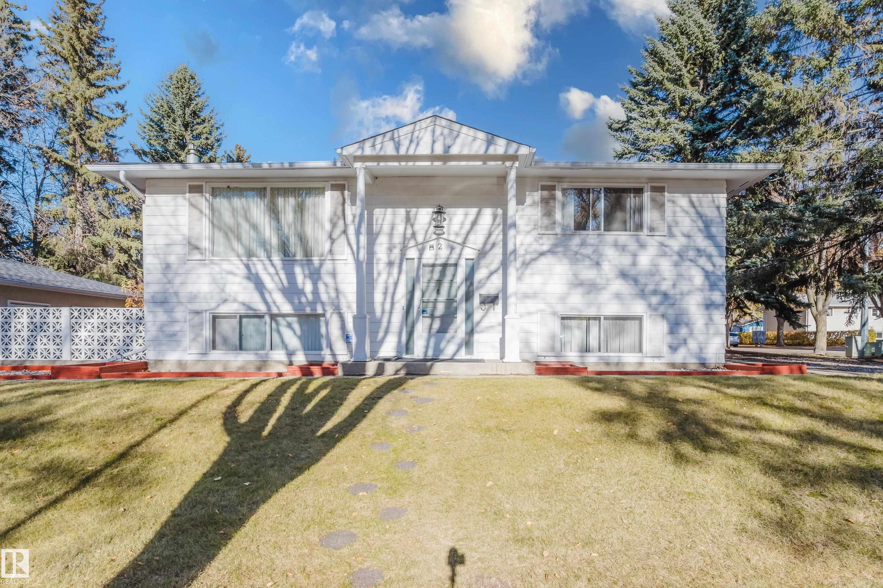 2 Fleetwood Cr, St. Albert, AB T8N 1R5